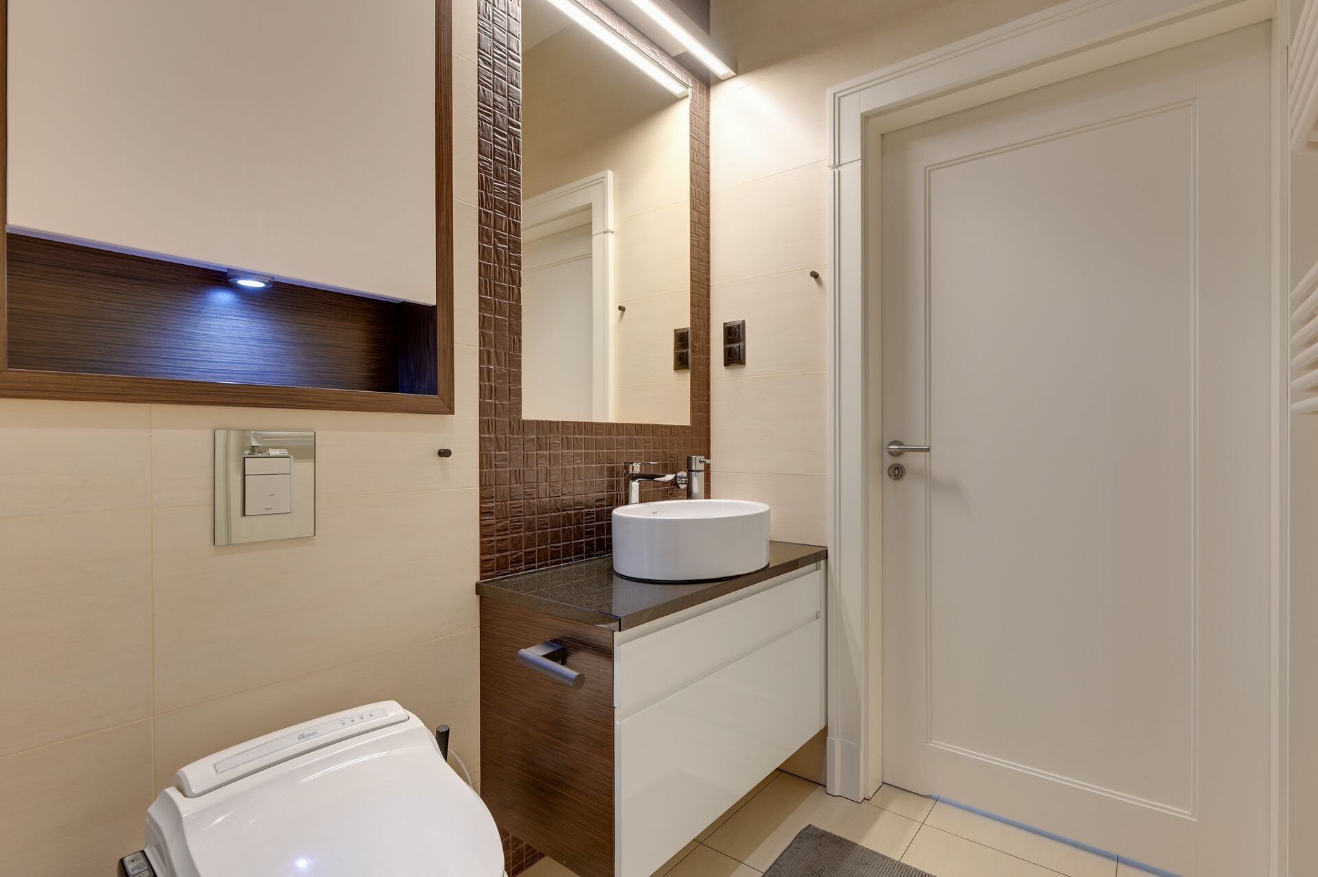 Grand Apartments