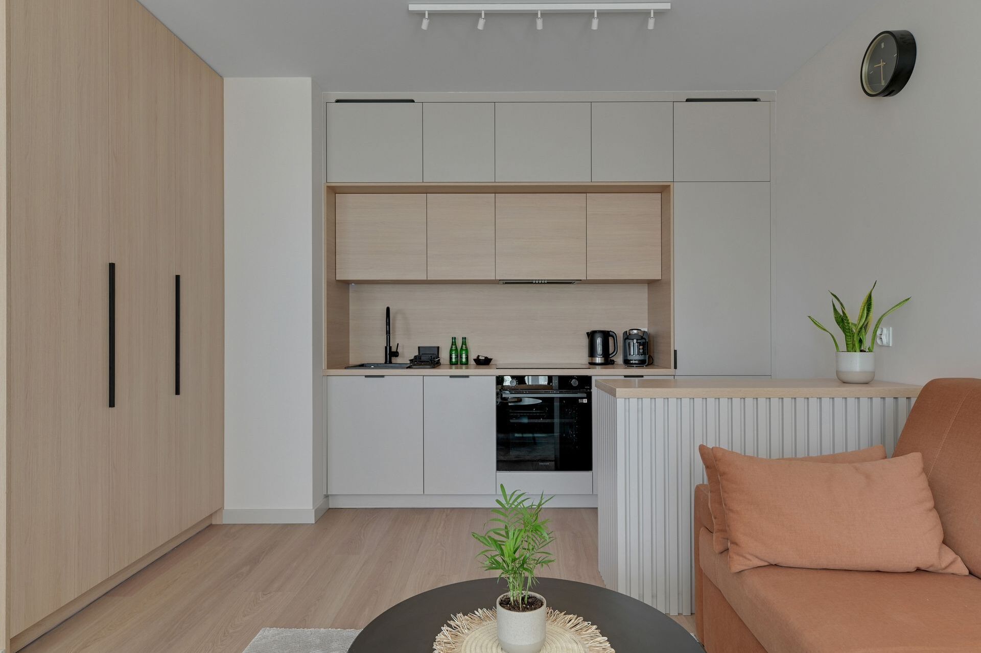 Grand Apartments