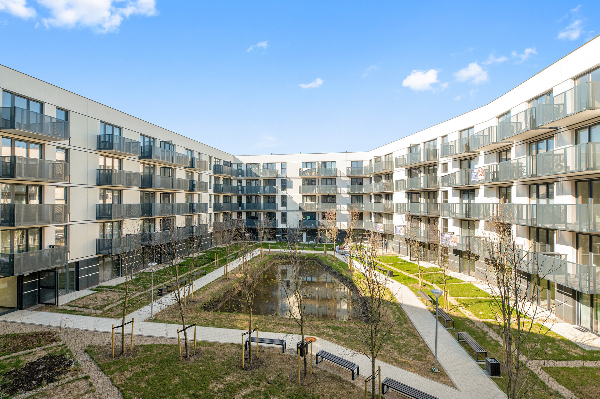 Grand Apartments