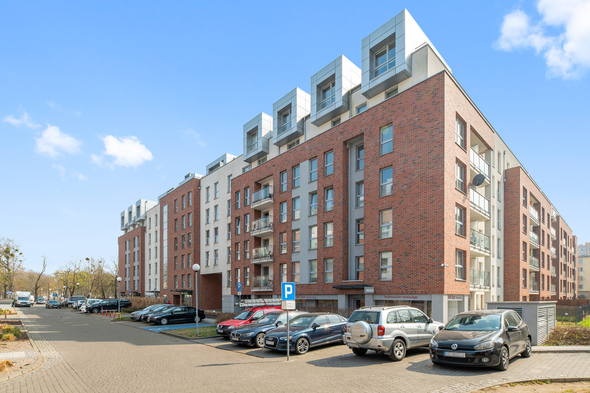 Grand Apartments
