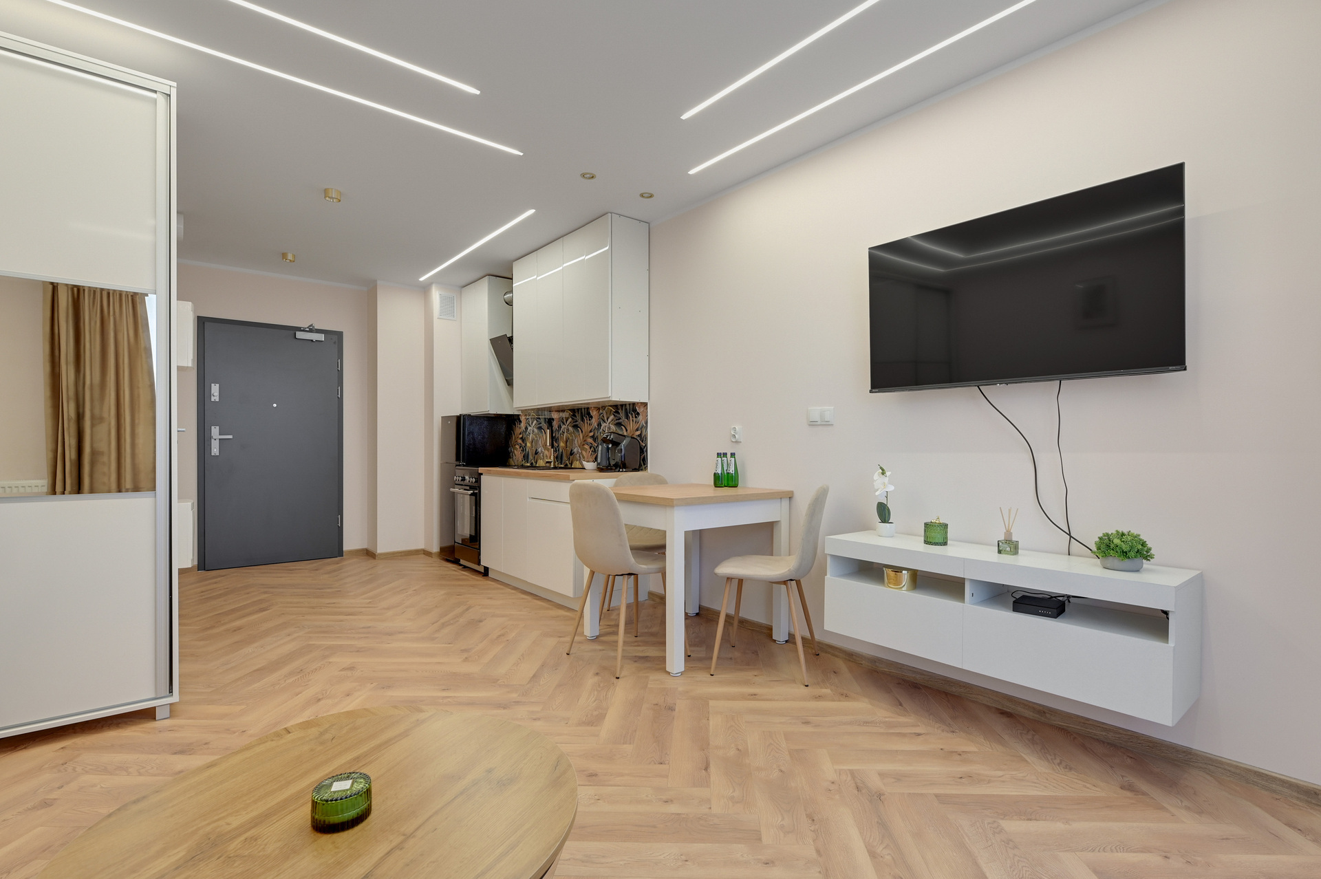Grand Apartments
