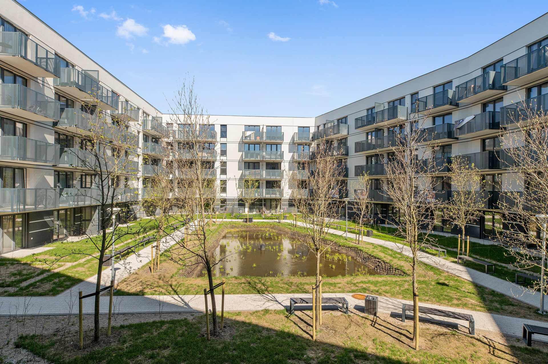 Grand Apartments