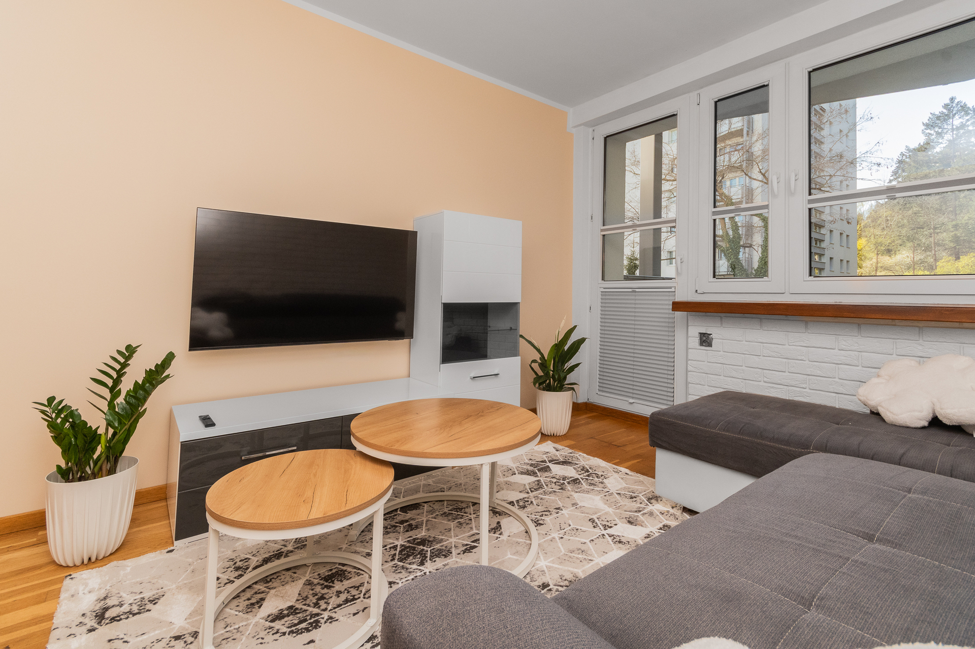 Grand Apartments