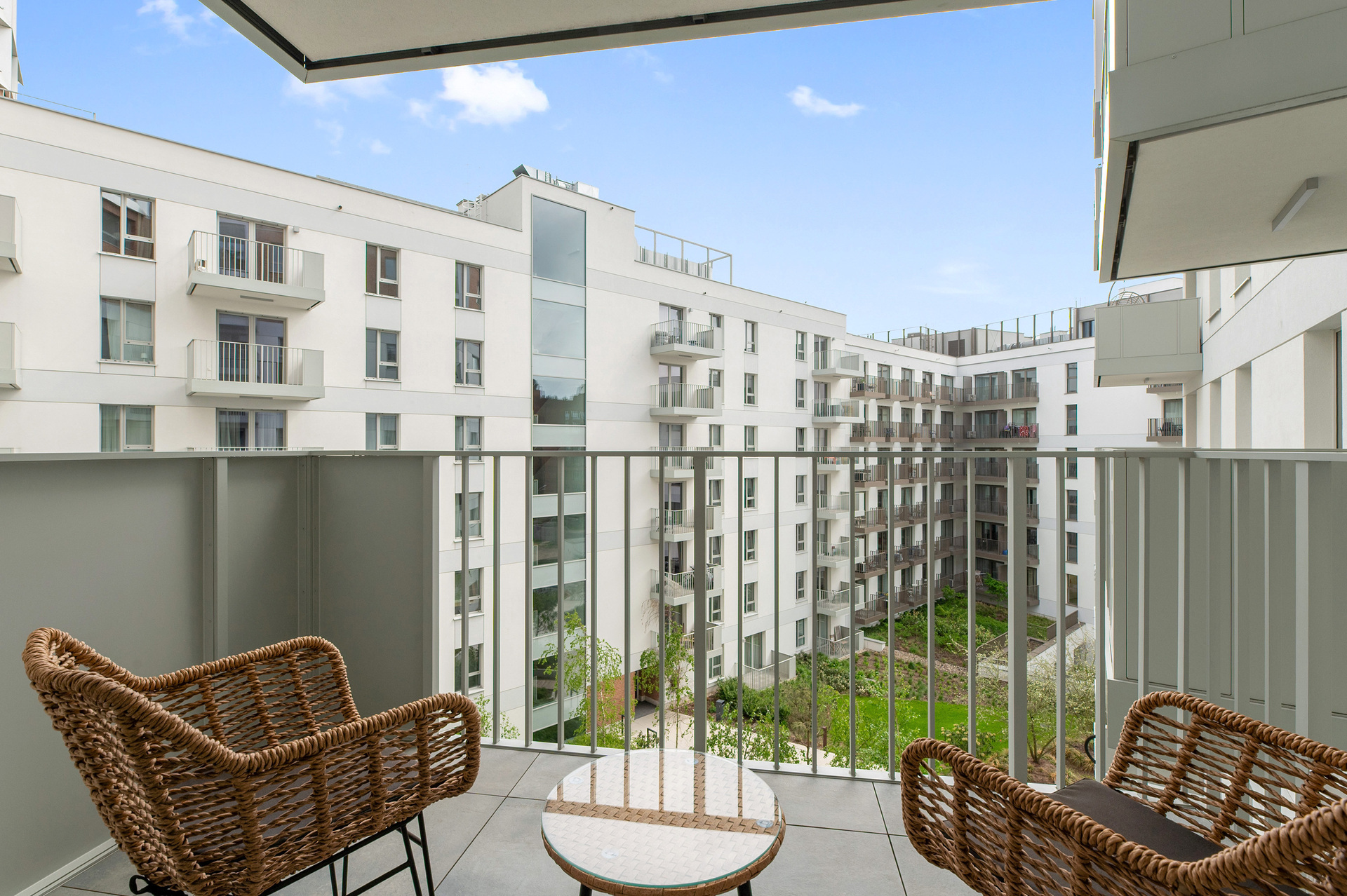 Grand Apartments