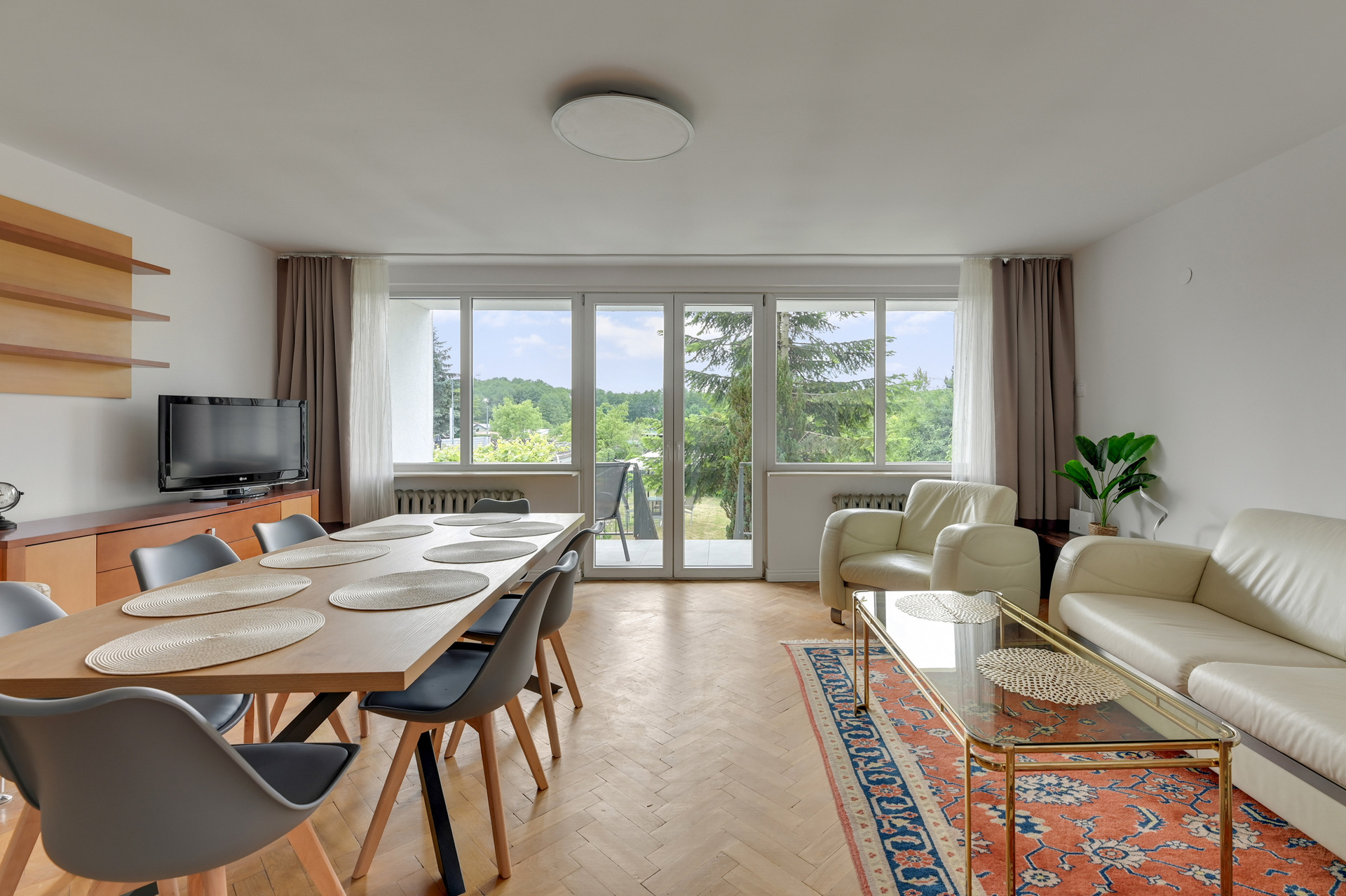Grand Apartments
