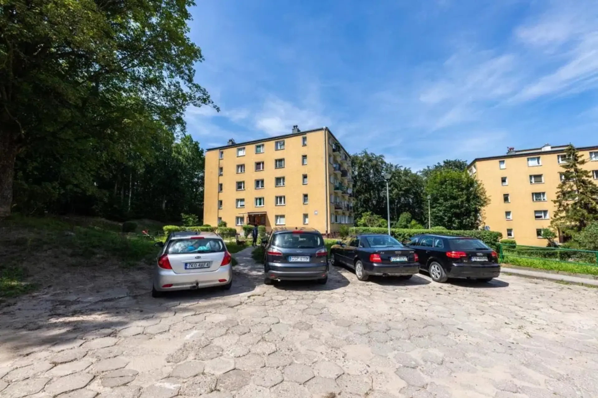 Grand Apartments