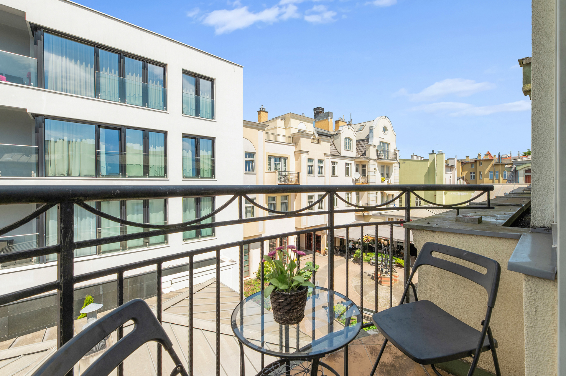 Grand Apartments