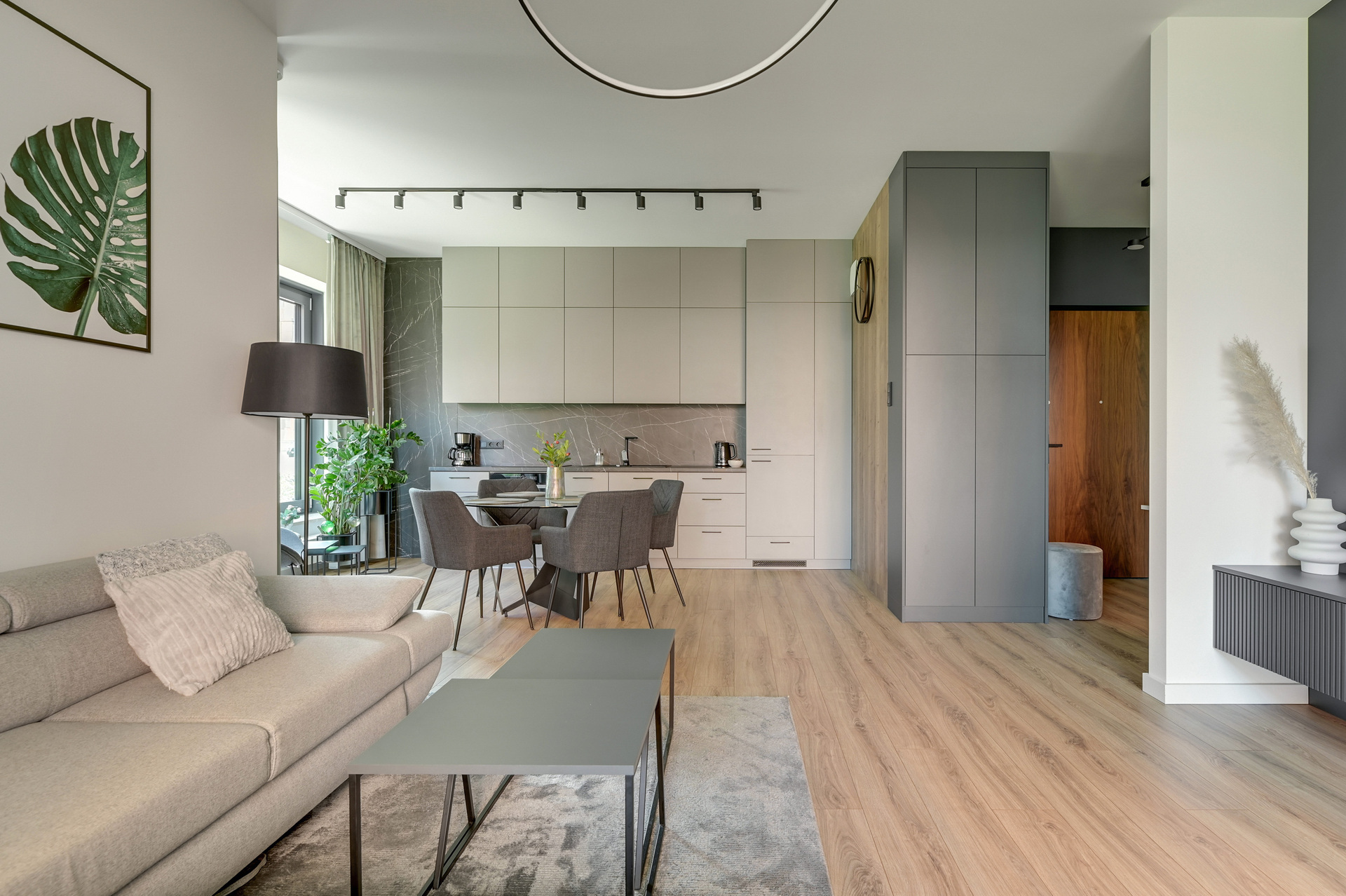 Grand Apartments