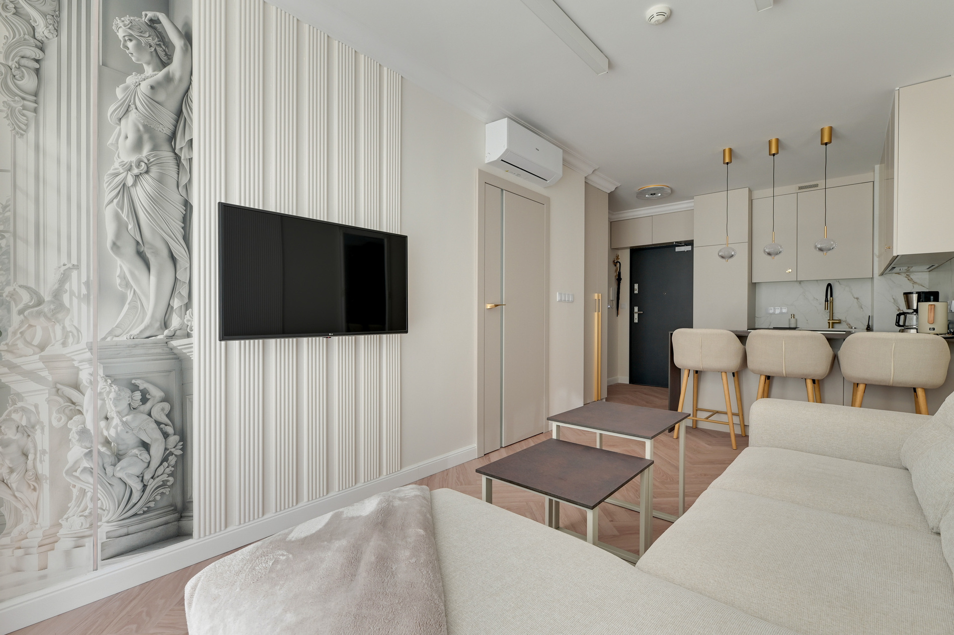 Grand Apartments