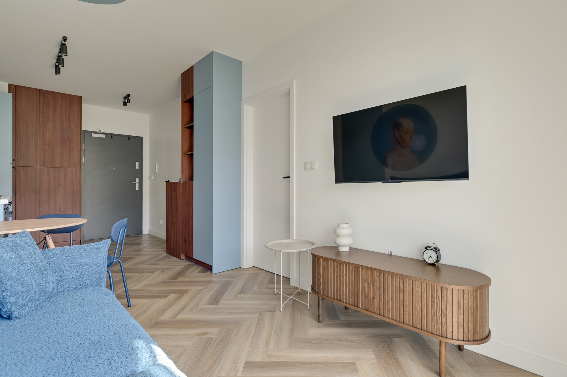 Grand Apartments