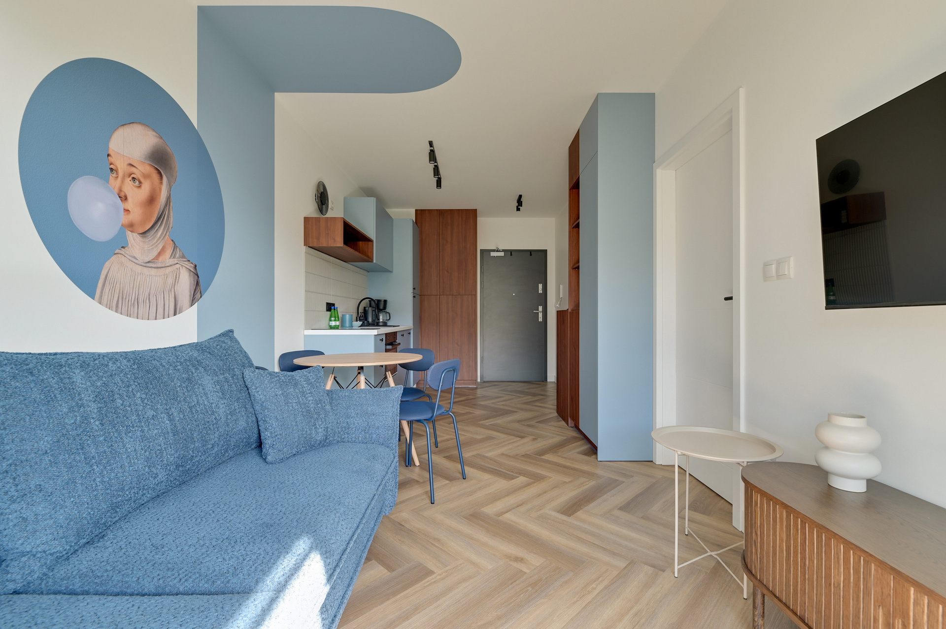 Grand Apartments