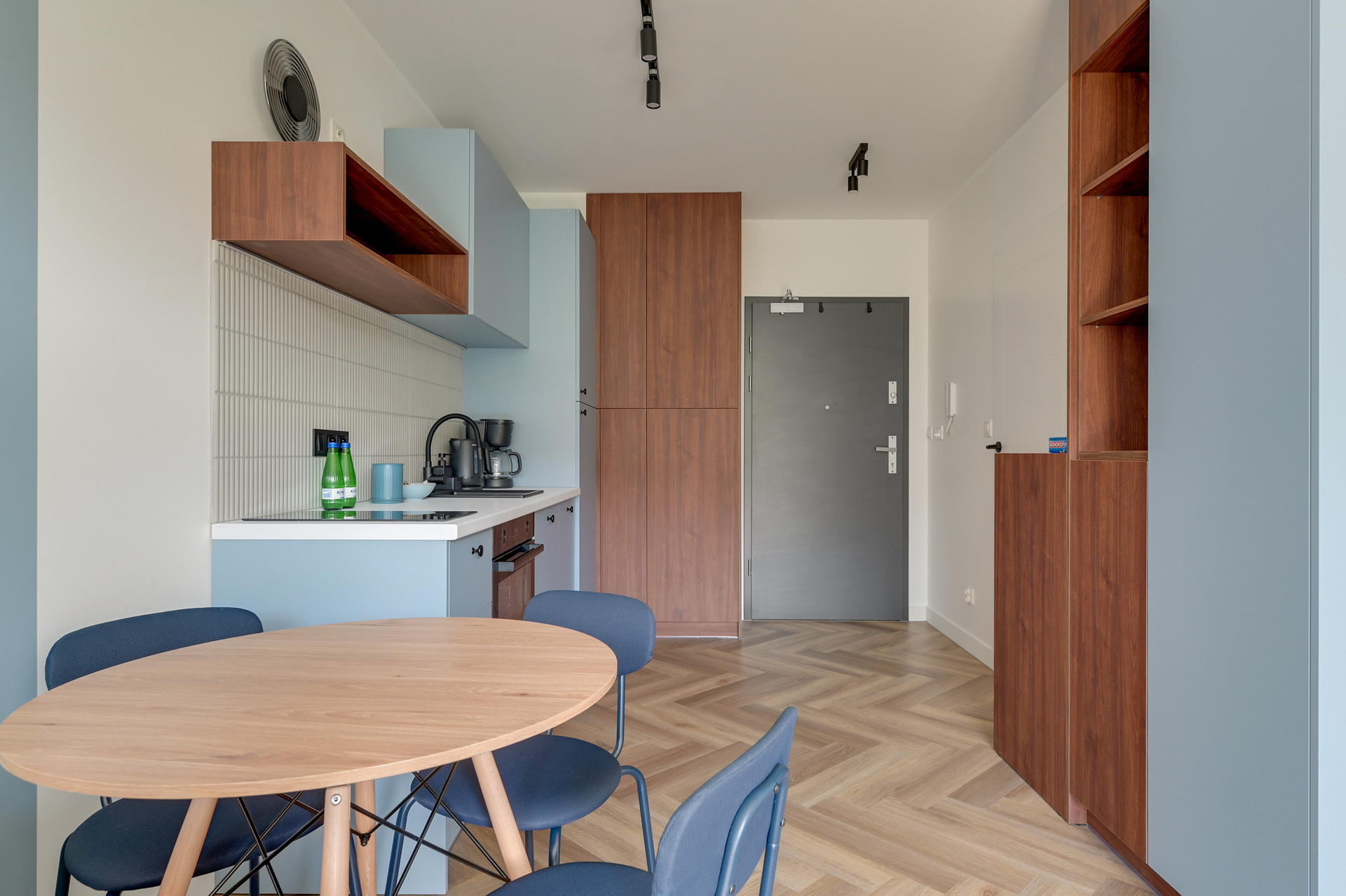 Grand Apartments