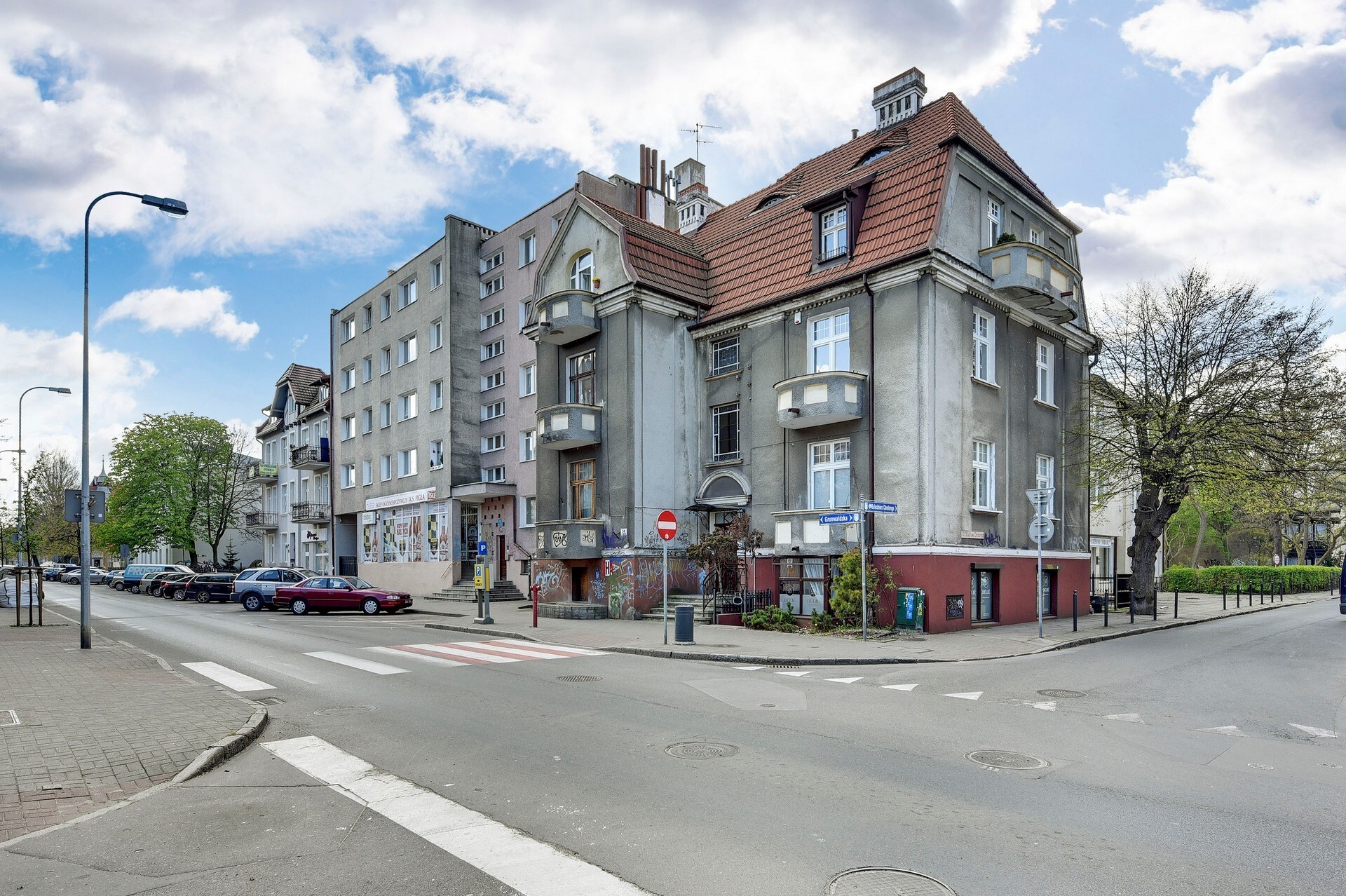 Grand Apartments