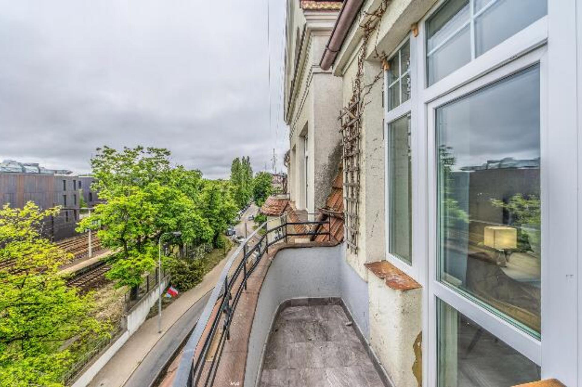 Grand Apartments