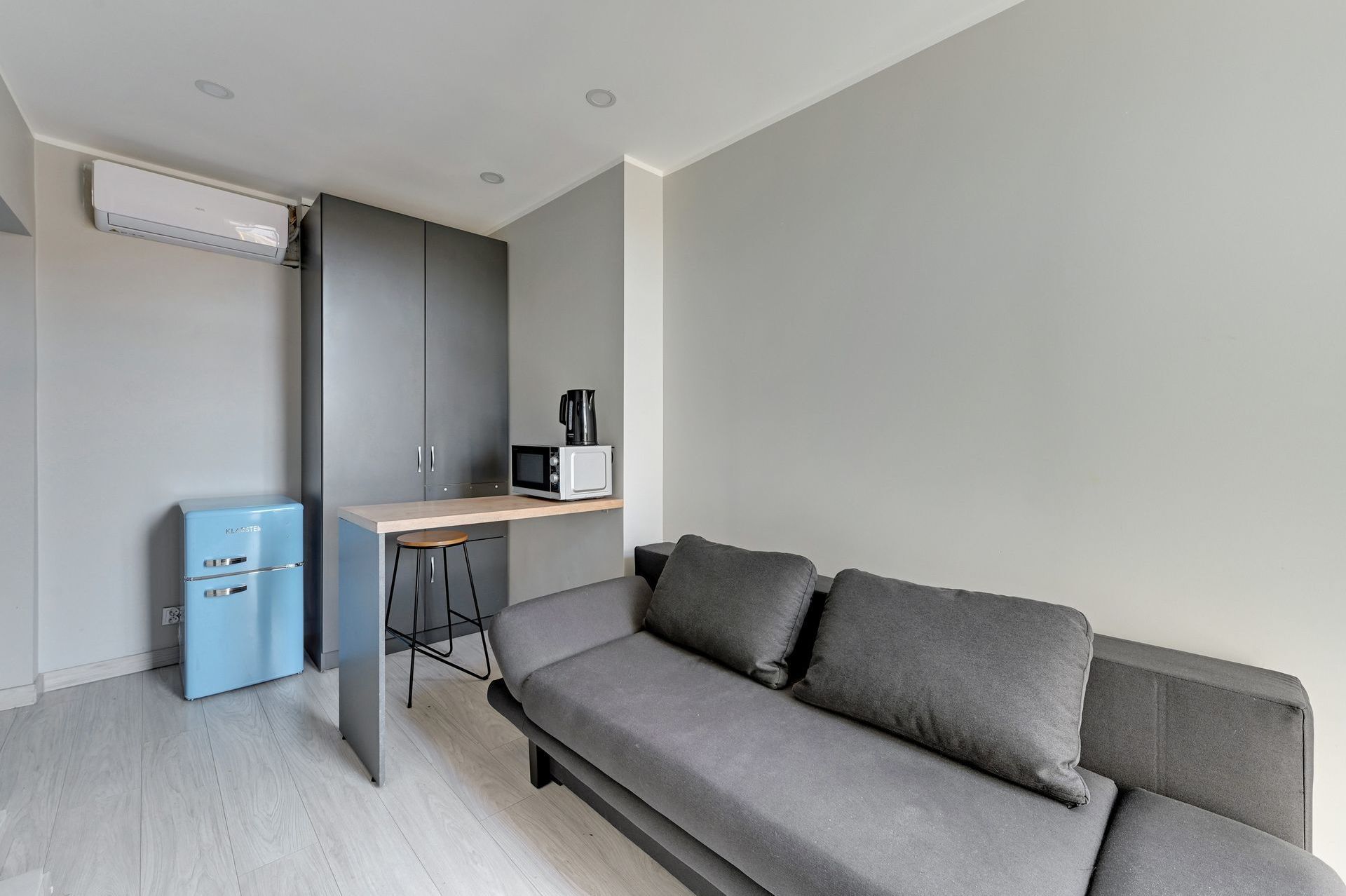 Grand Apartments