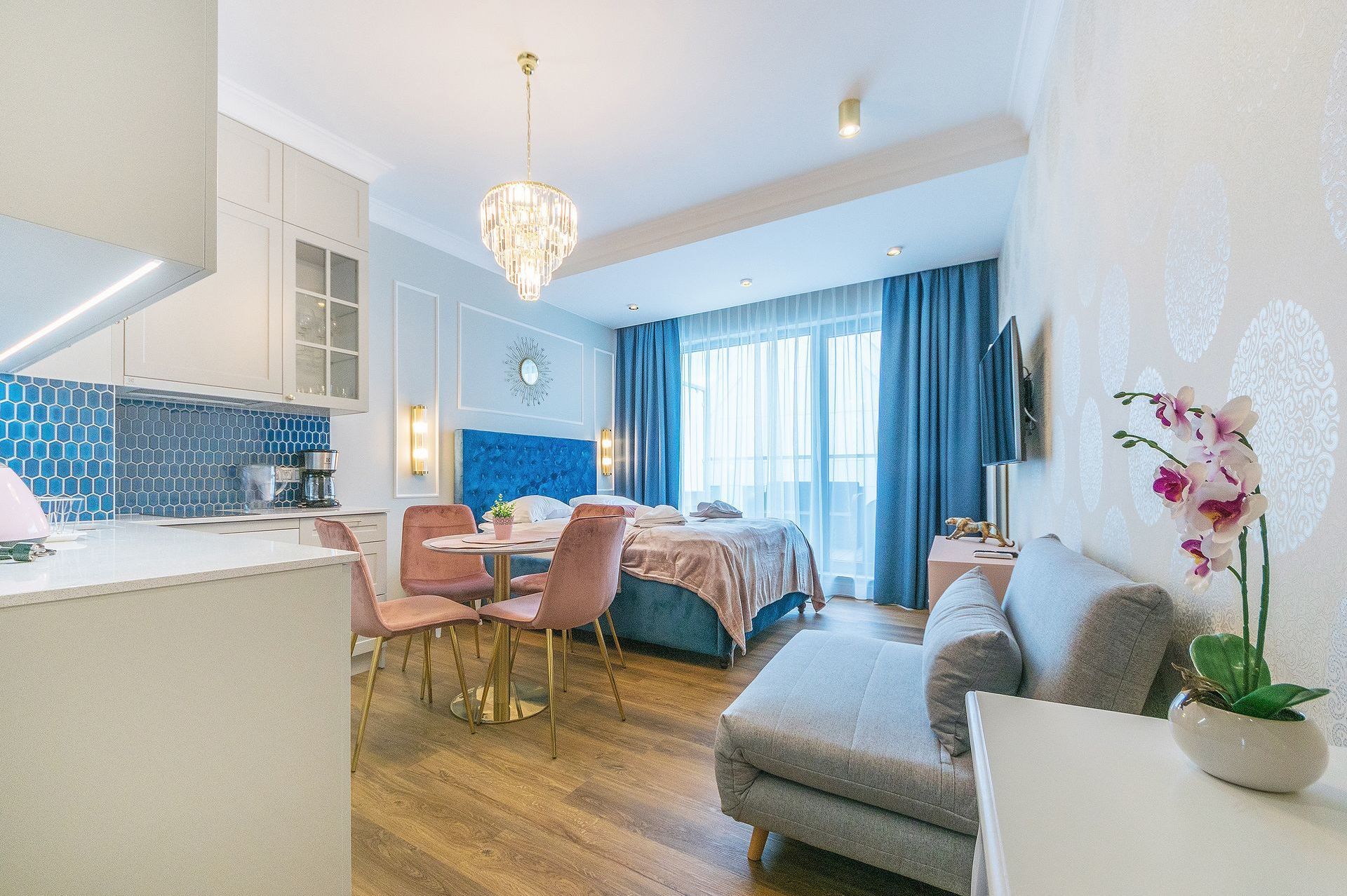 Grand Apartments