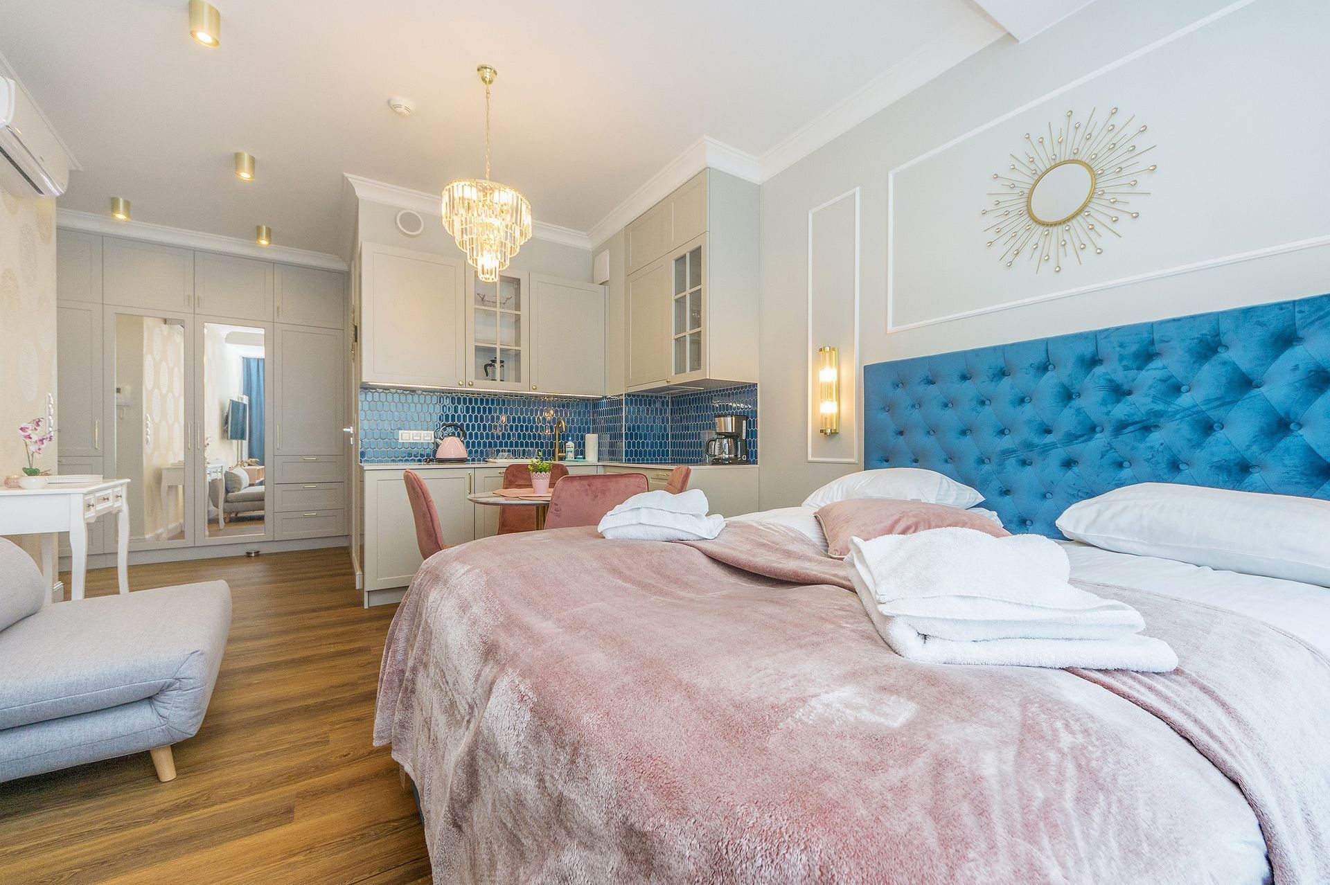 Grand Apartments