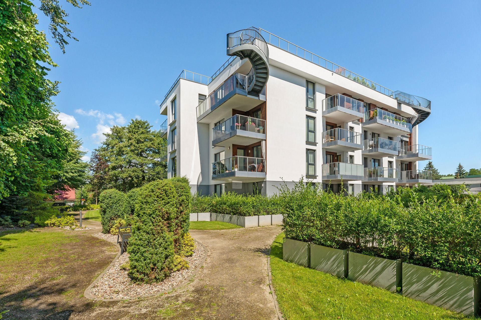Grand Apartments