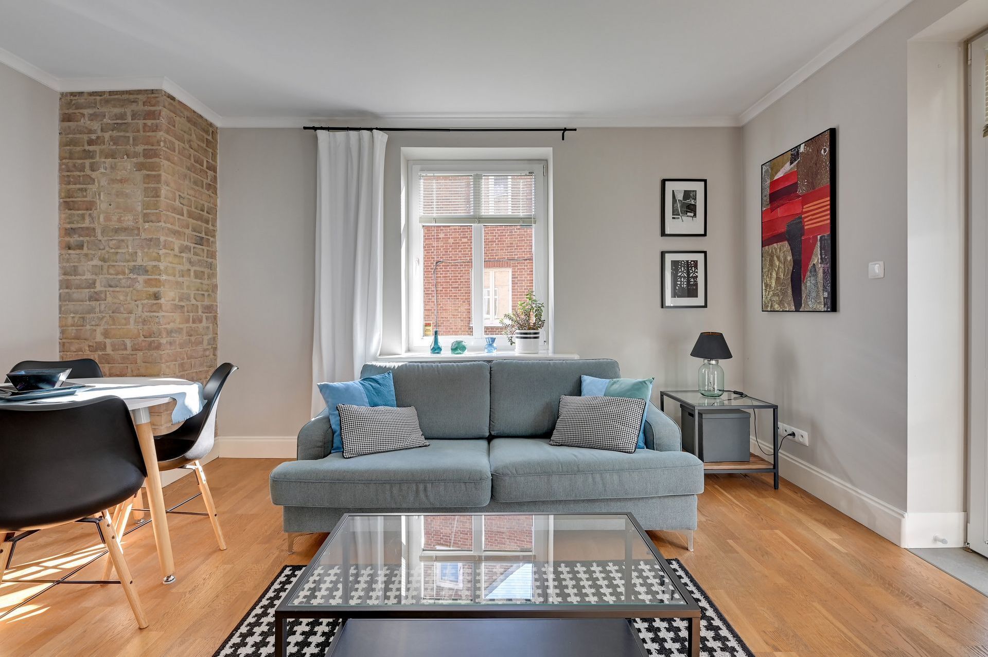 Grand Apartments