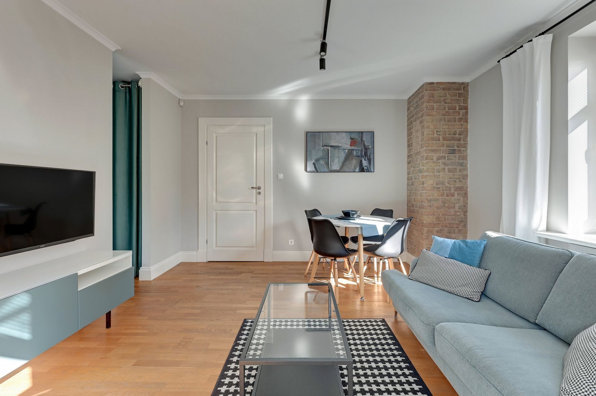 Grand Apartments