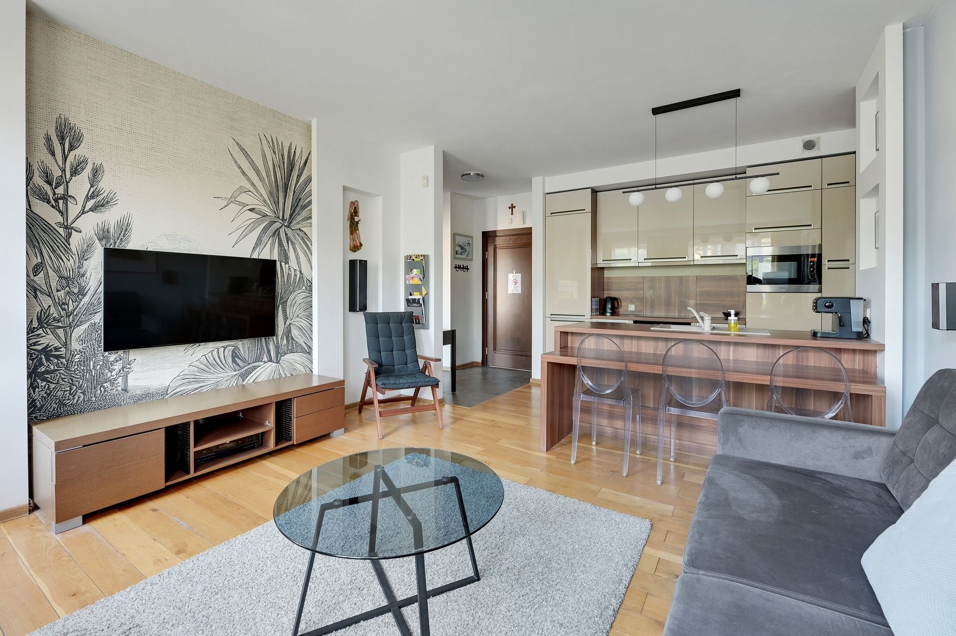 Grand Apartments