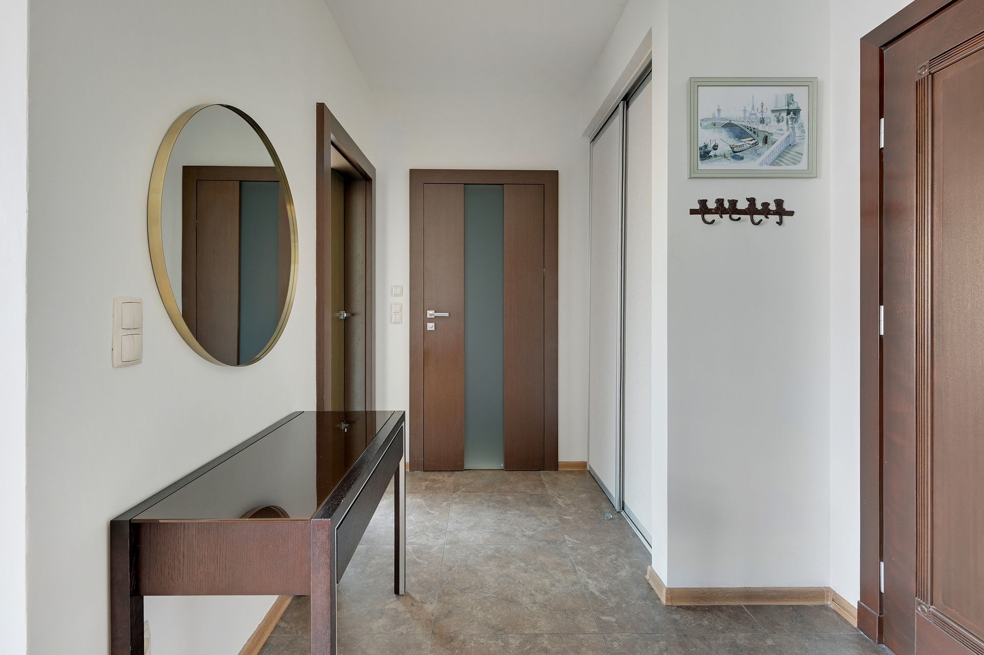 Grand Apartments
