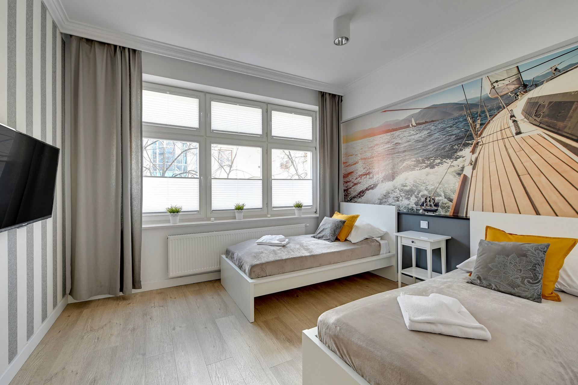 Grand Apartments
