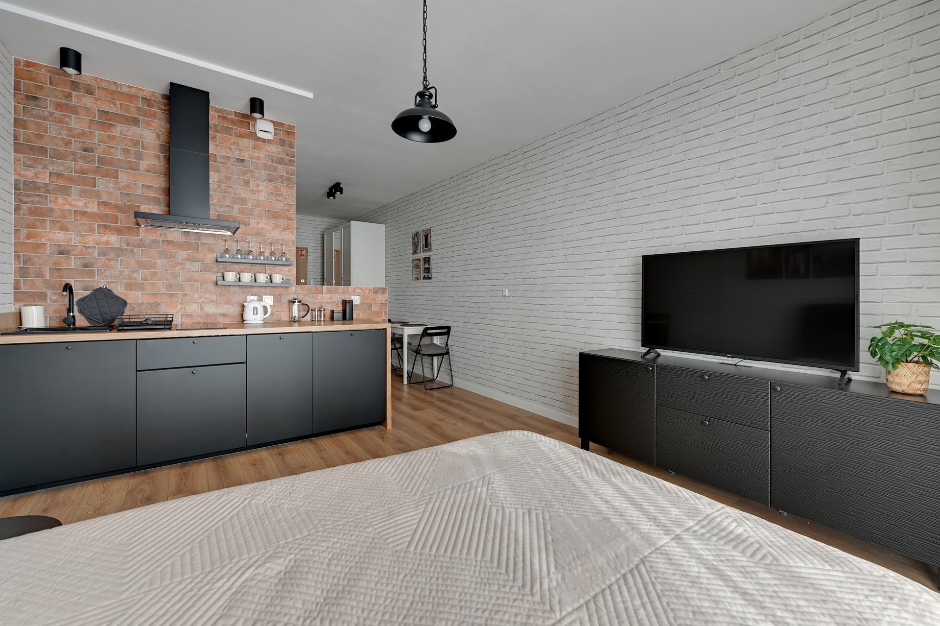 Grand Apartments