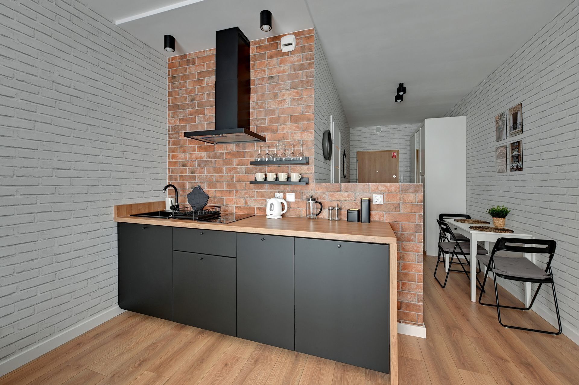Grand Apartments