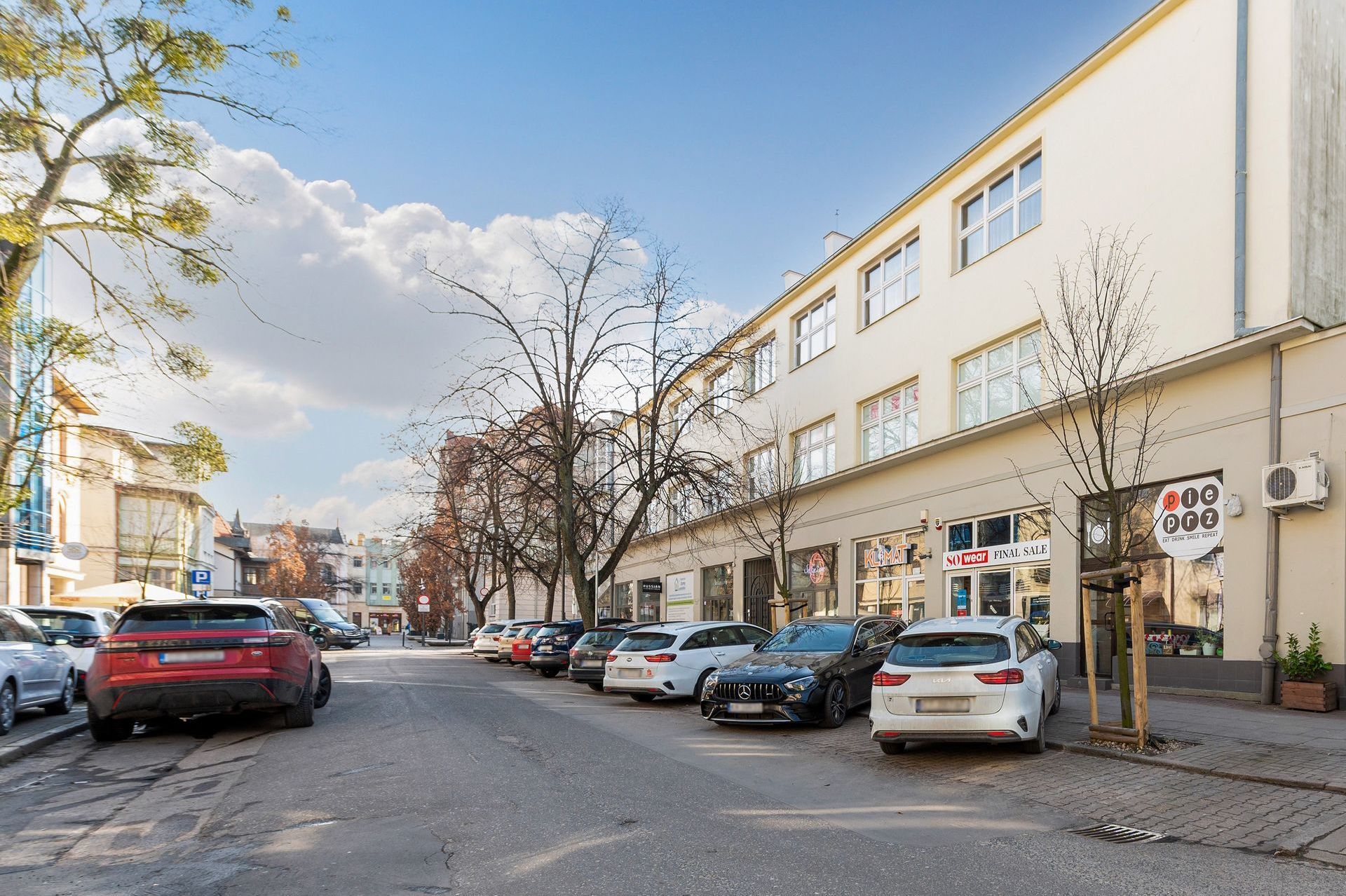 Grand Apartments