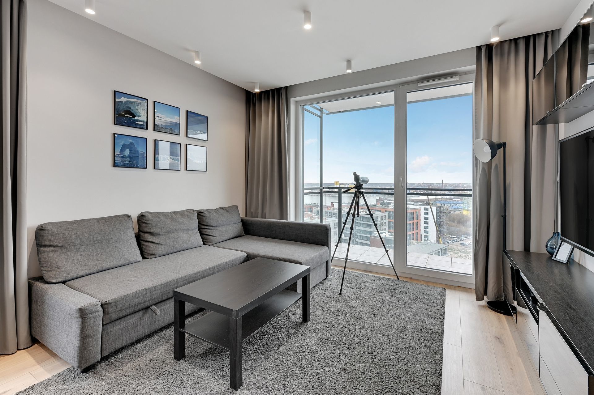 Grand Apartments