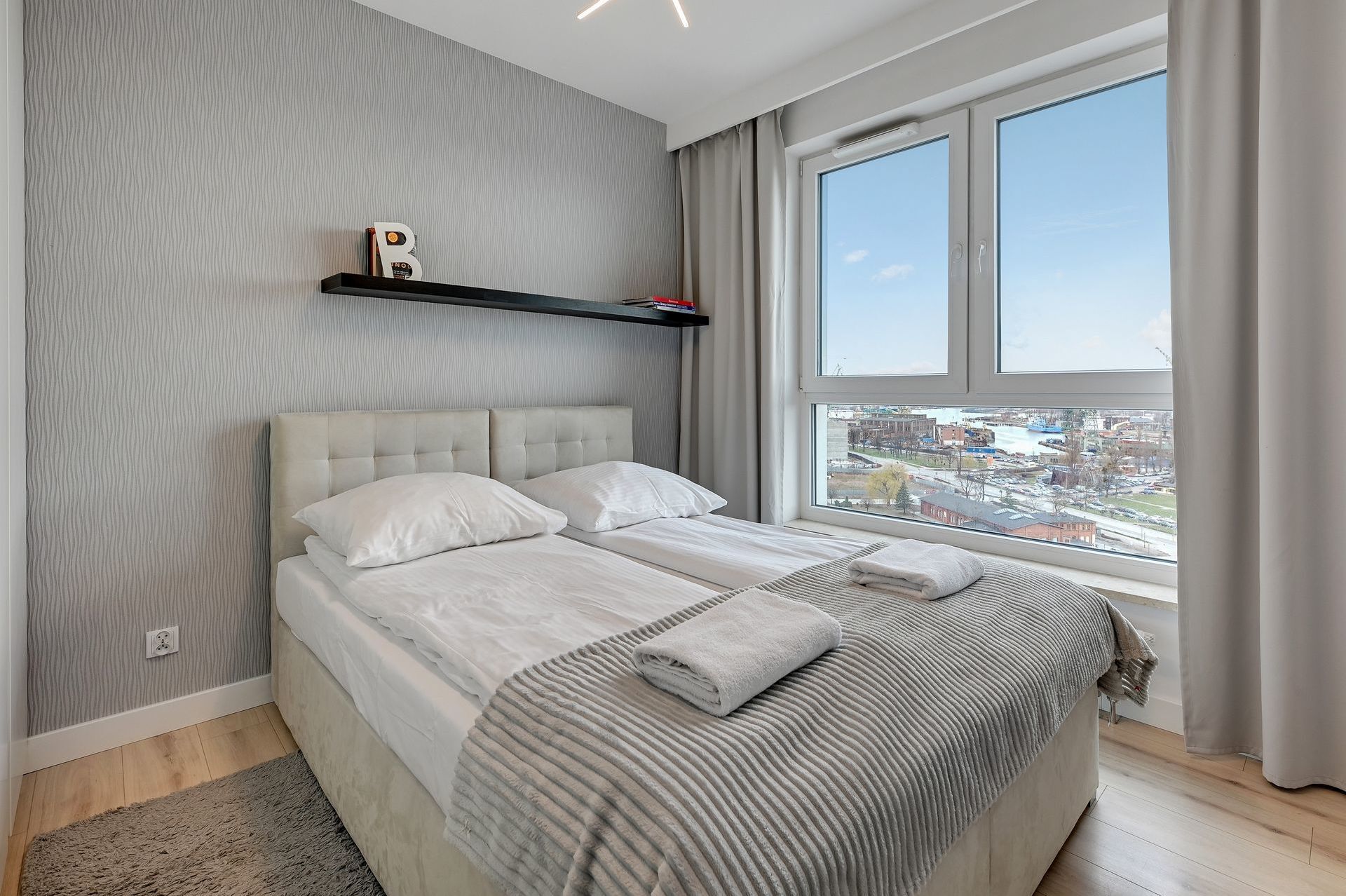 Grand Apartments