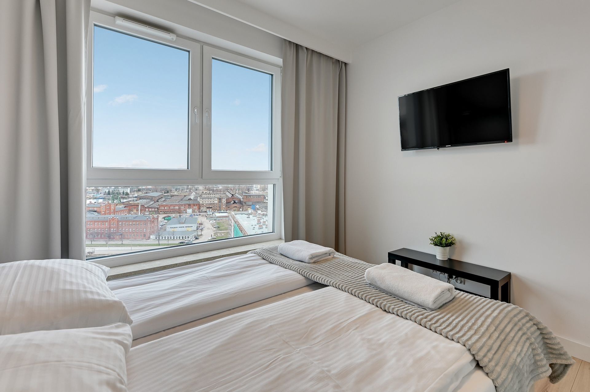 Grand Apartments