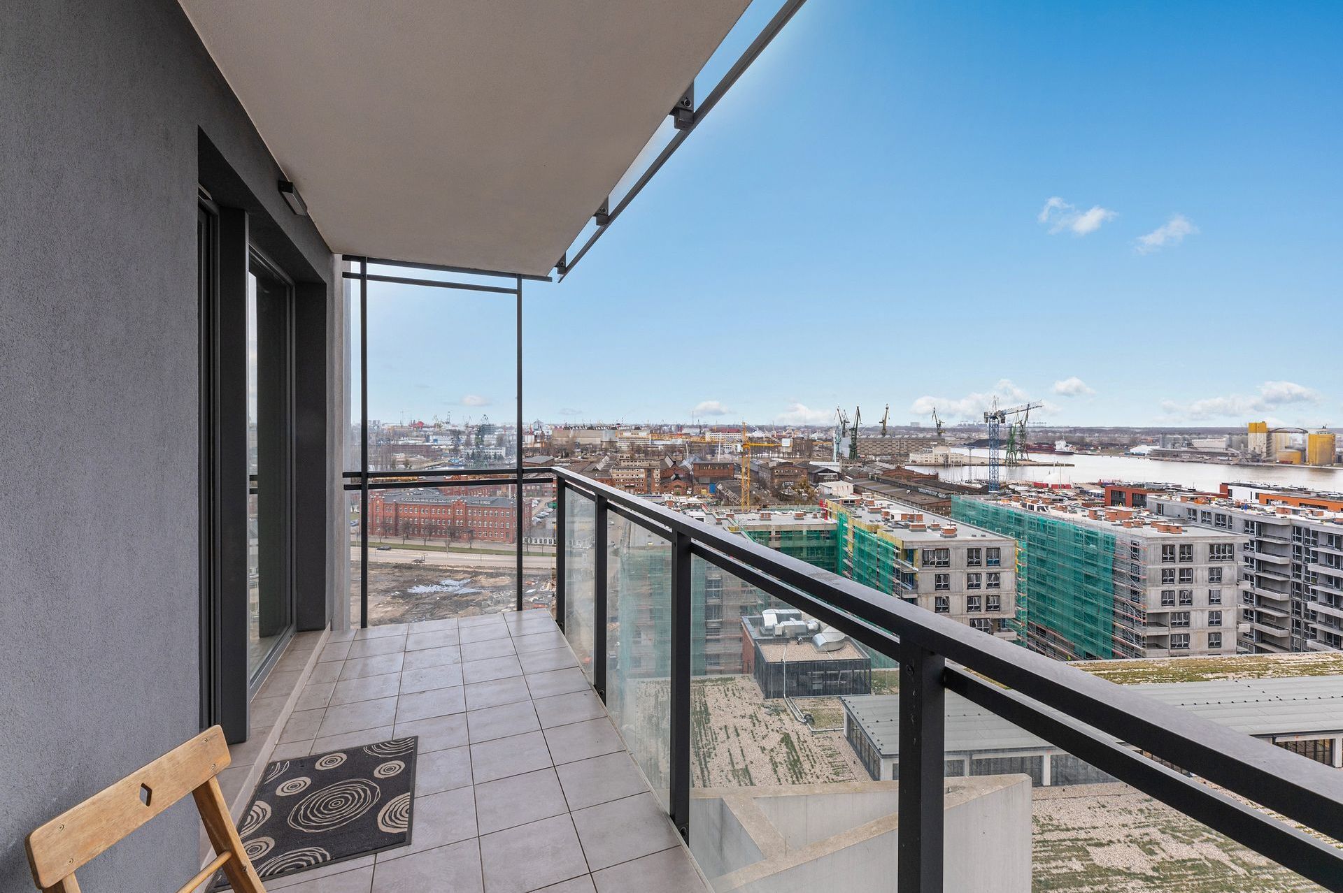 Grand Apartments