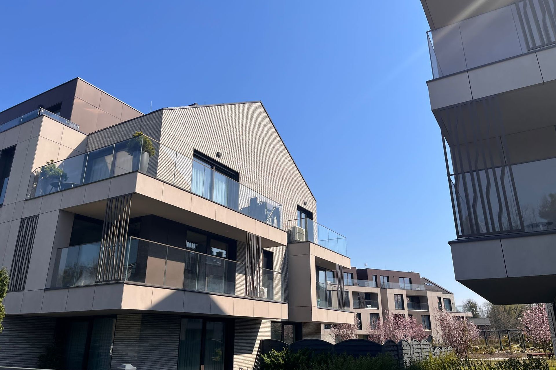 Grand Apartments