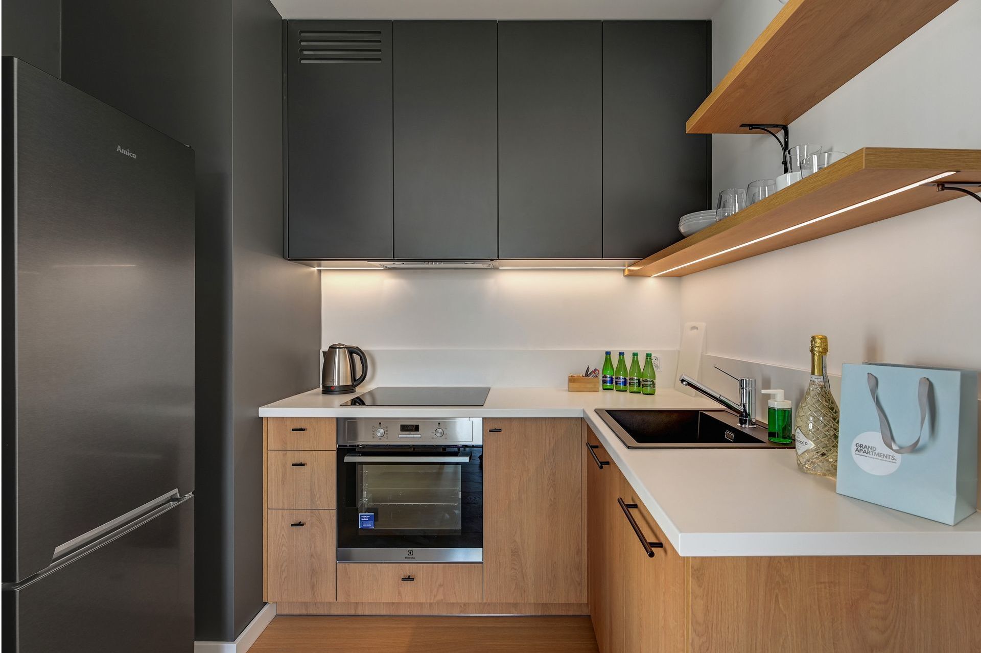 Grand Apartments