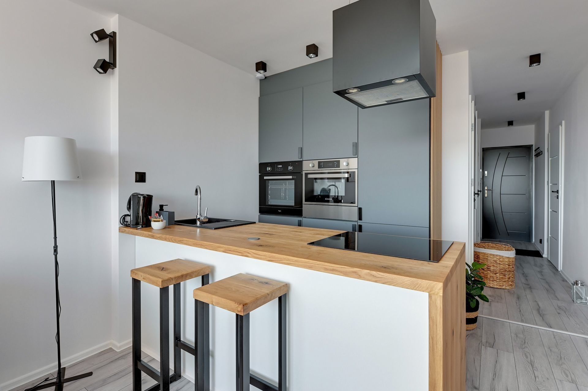 Grand Apartments