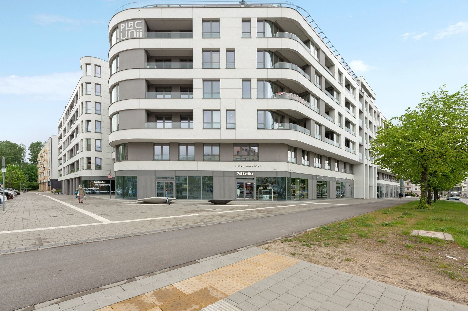 Grand Apartments