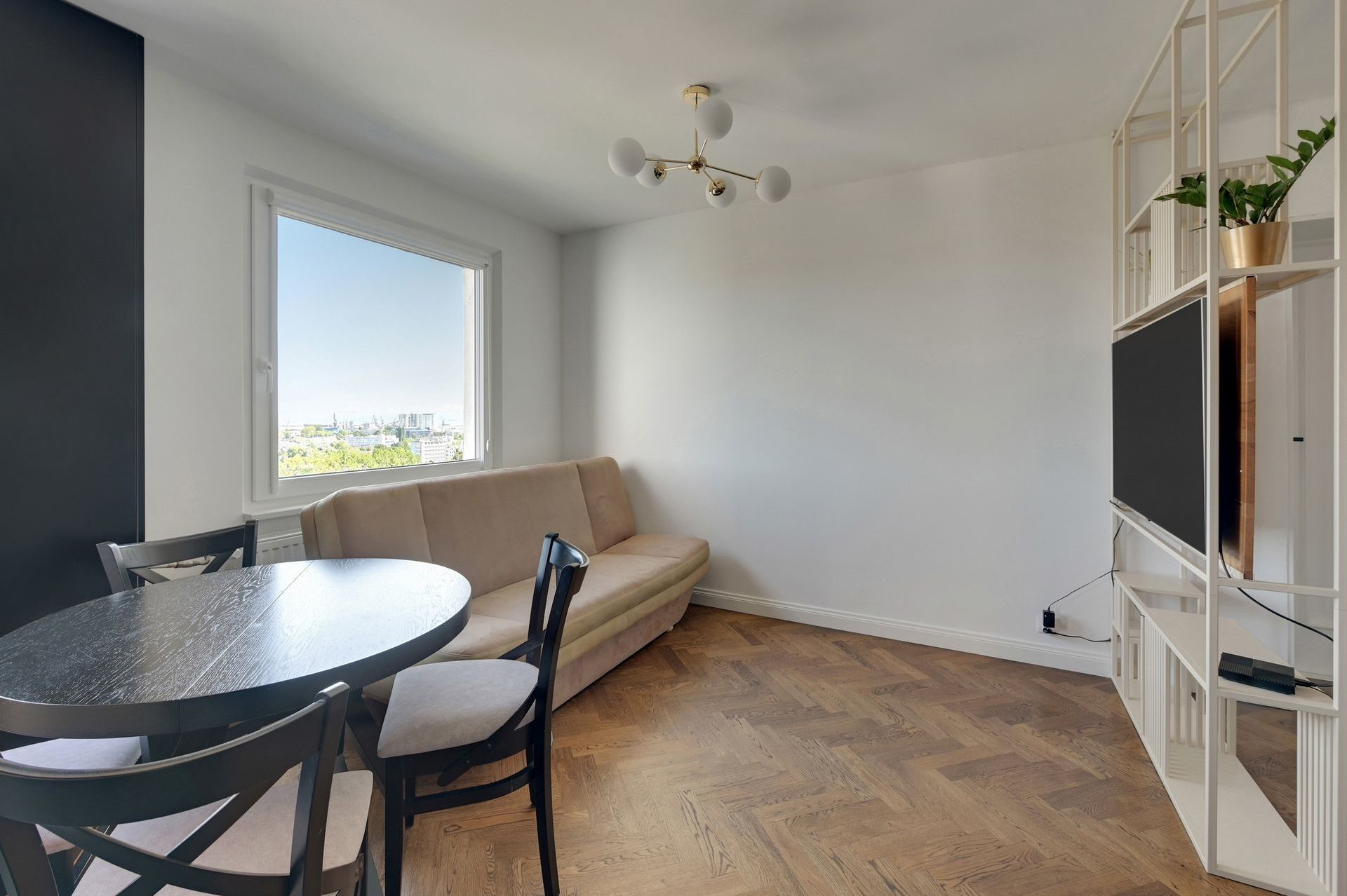 Grand Apartments