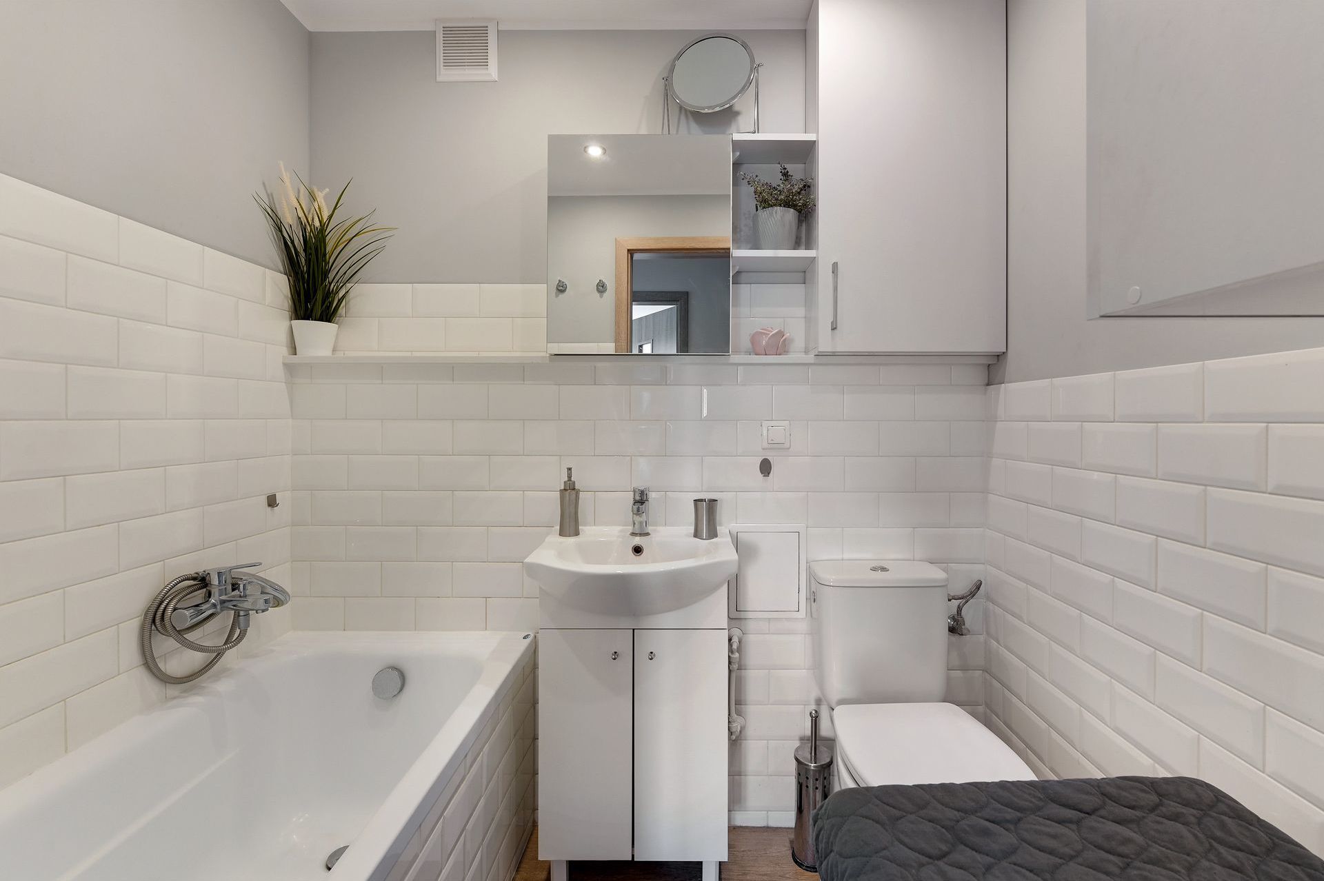 Grand Apartments