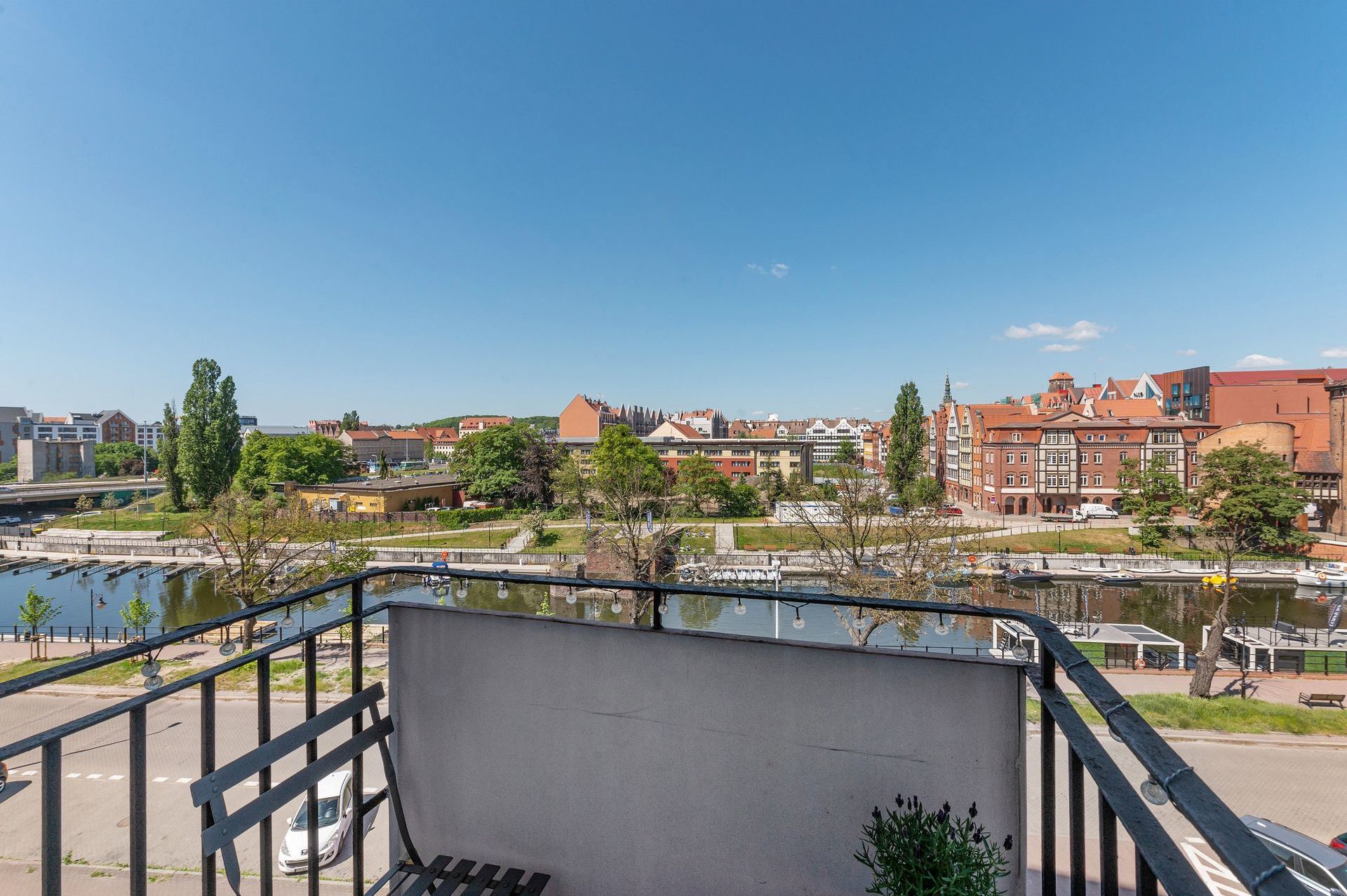 Grand Apartments
