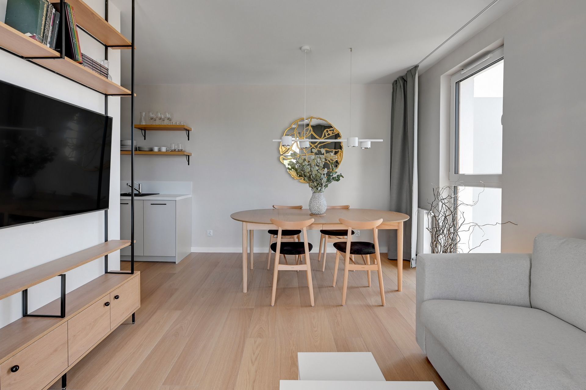 Grand Apartments