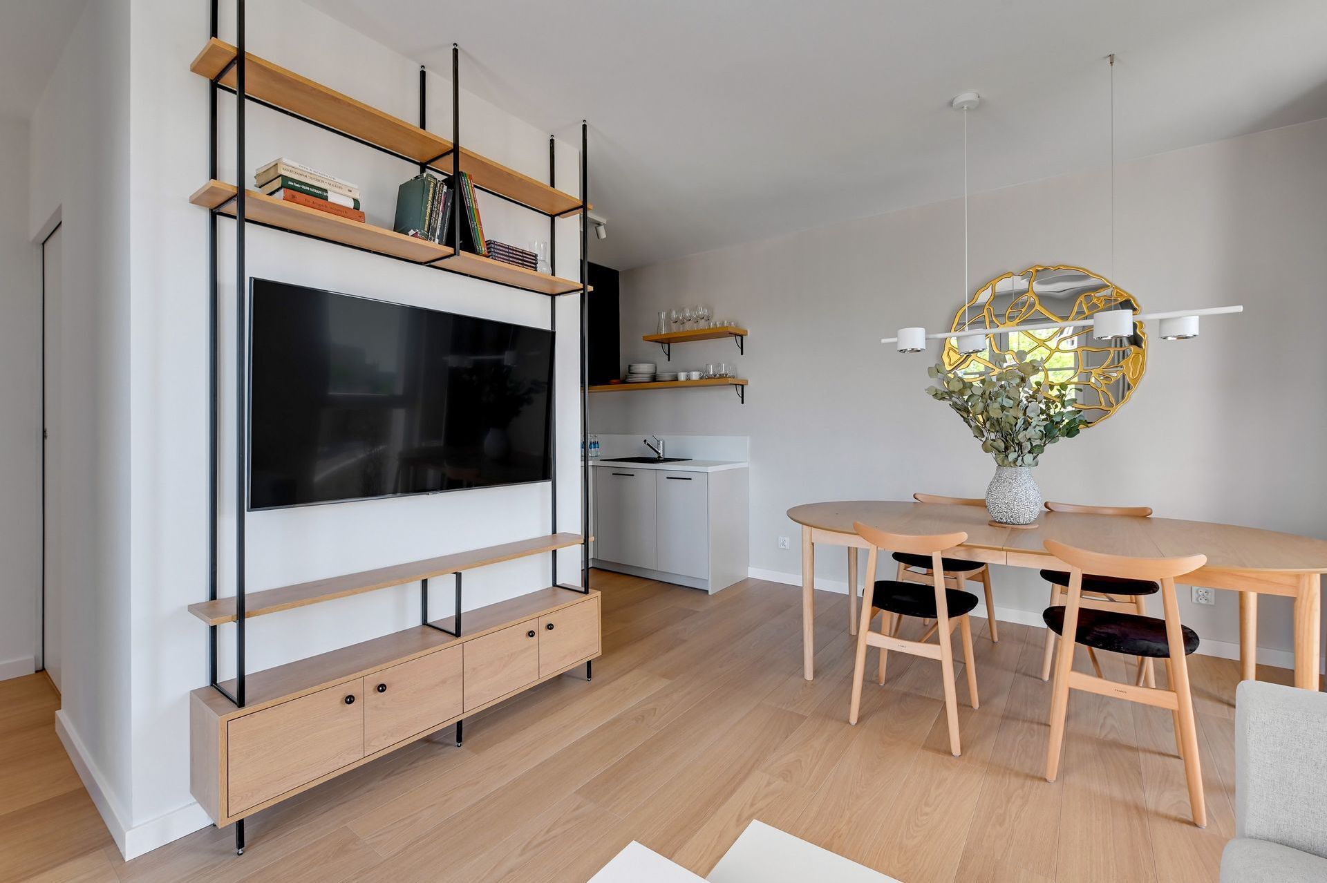 Grand Apartments