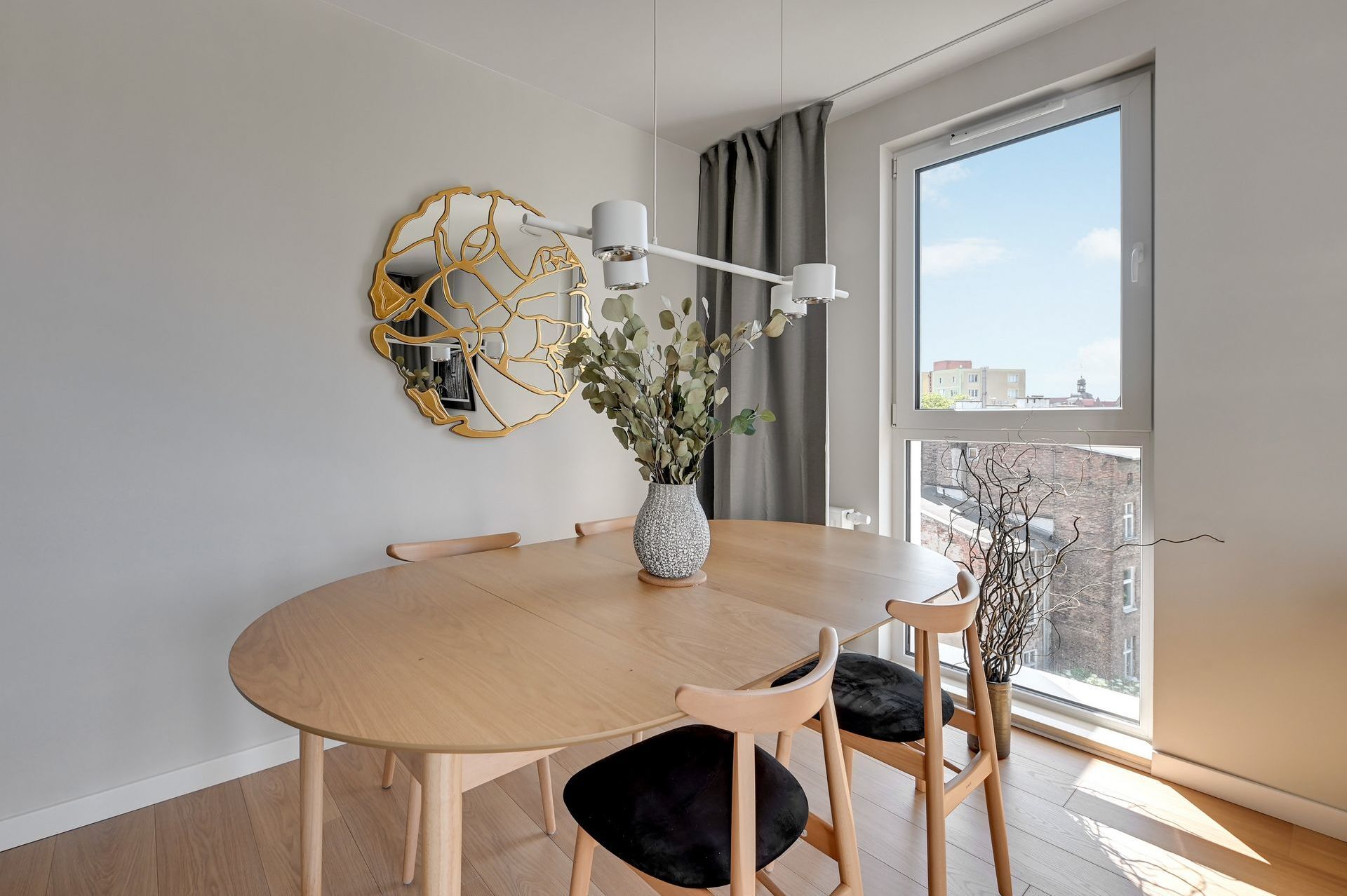 Grand Apartments