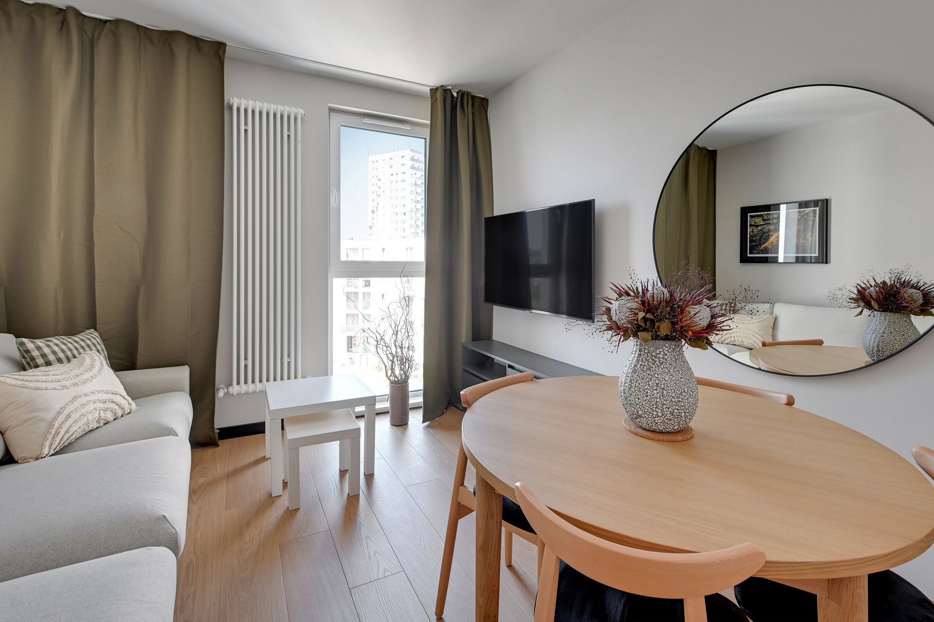 Grand Apartments