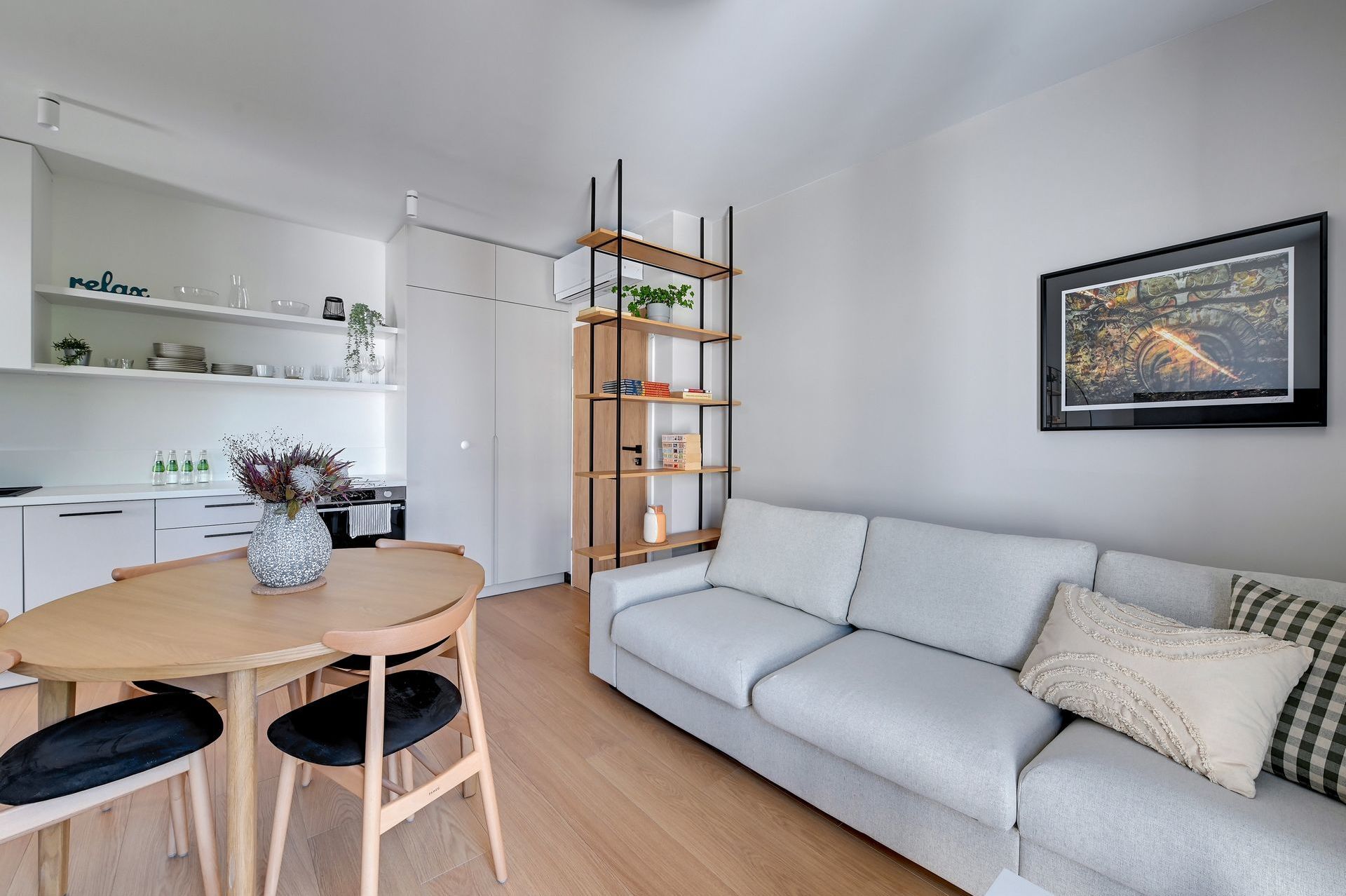 Grand Apartments
