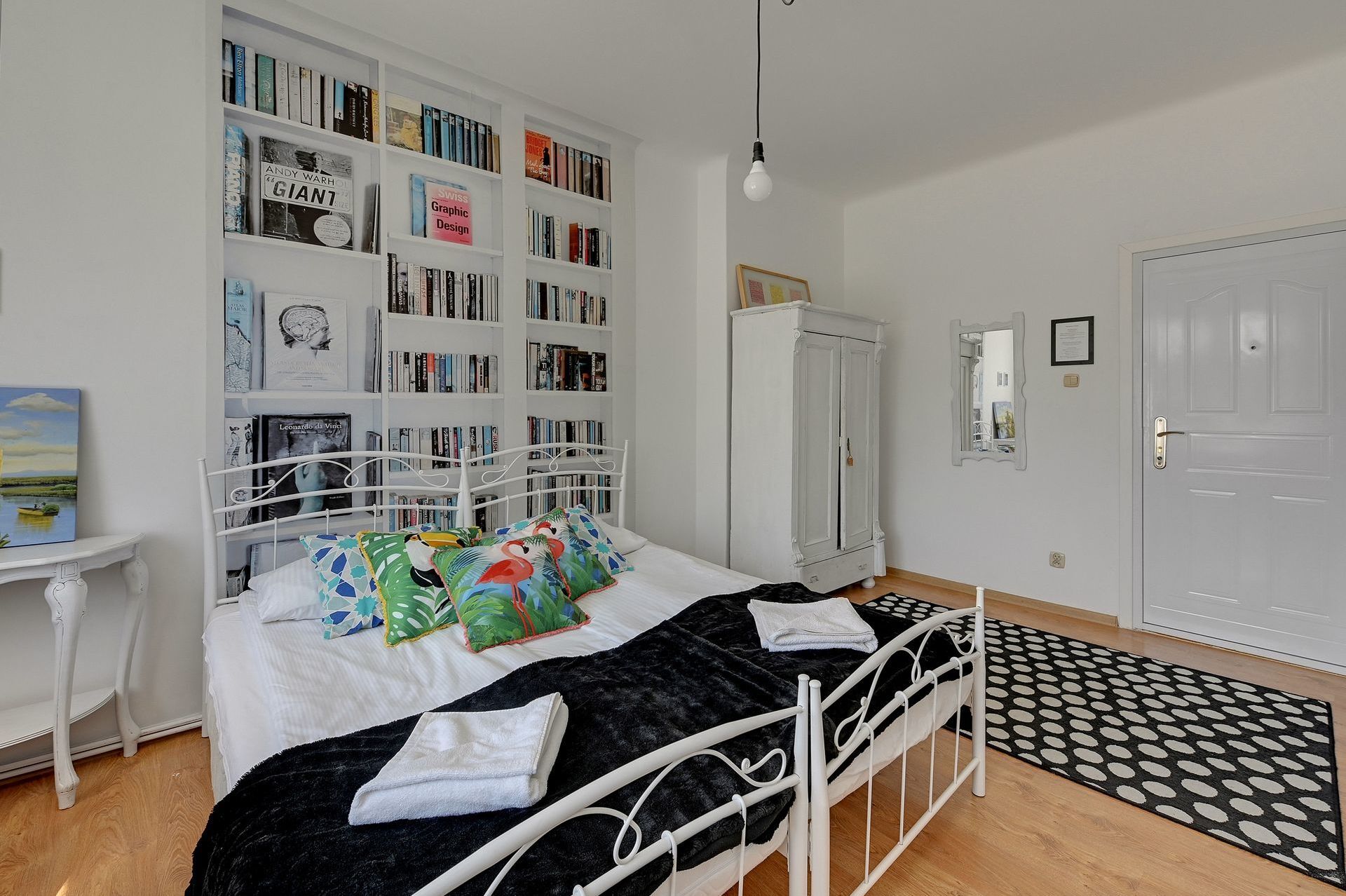 Grand Apartments