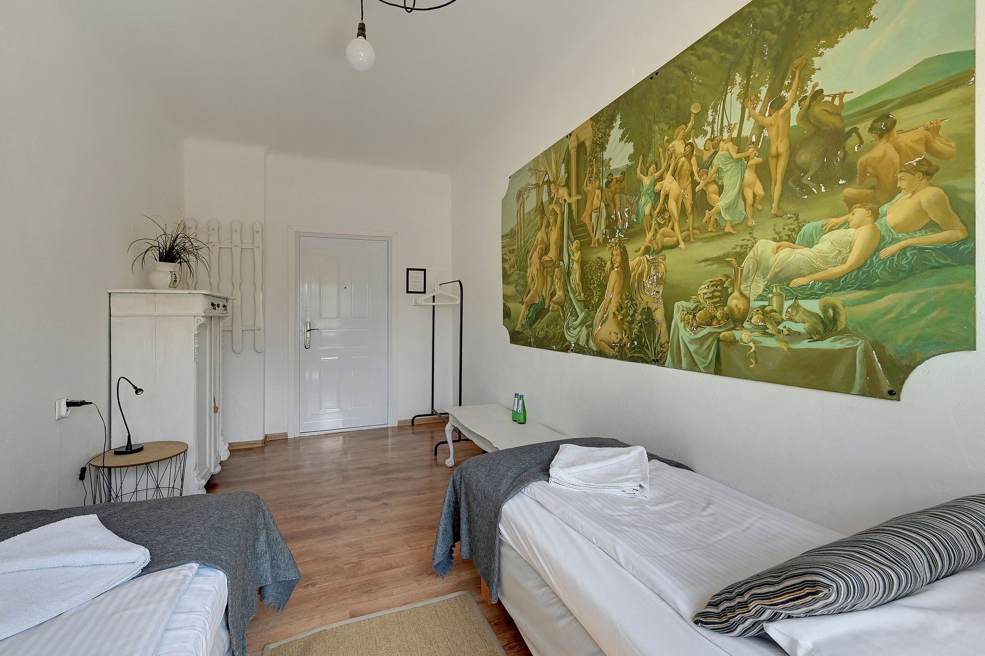 Grand Apartments