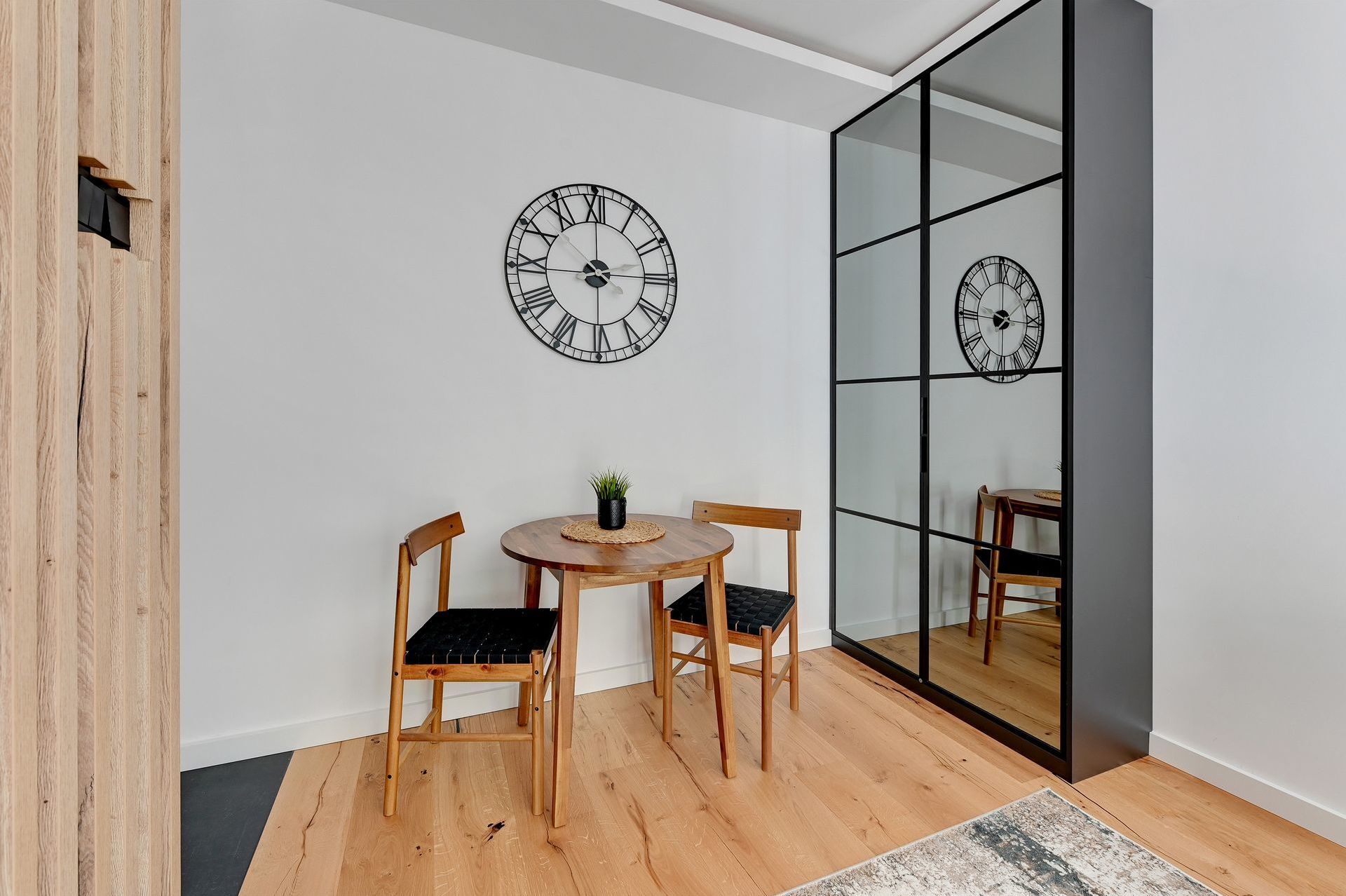 Grand Apartments