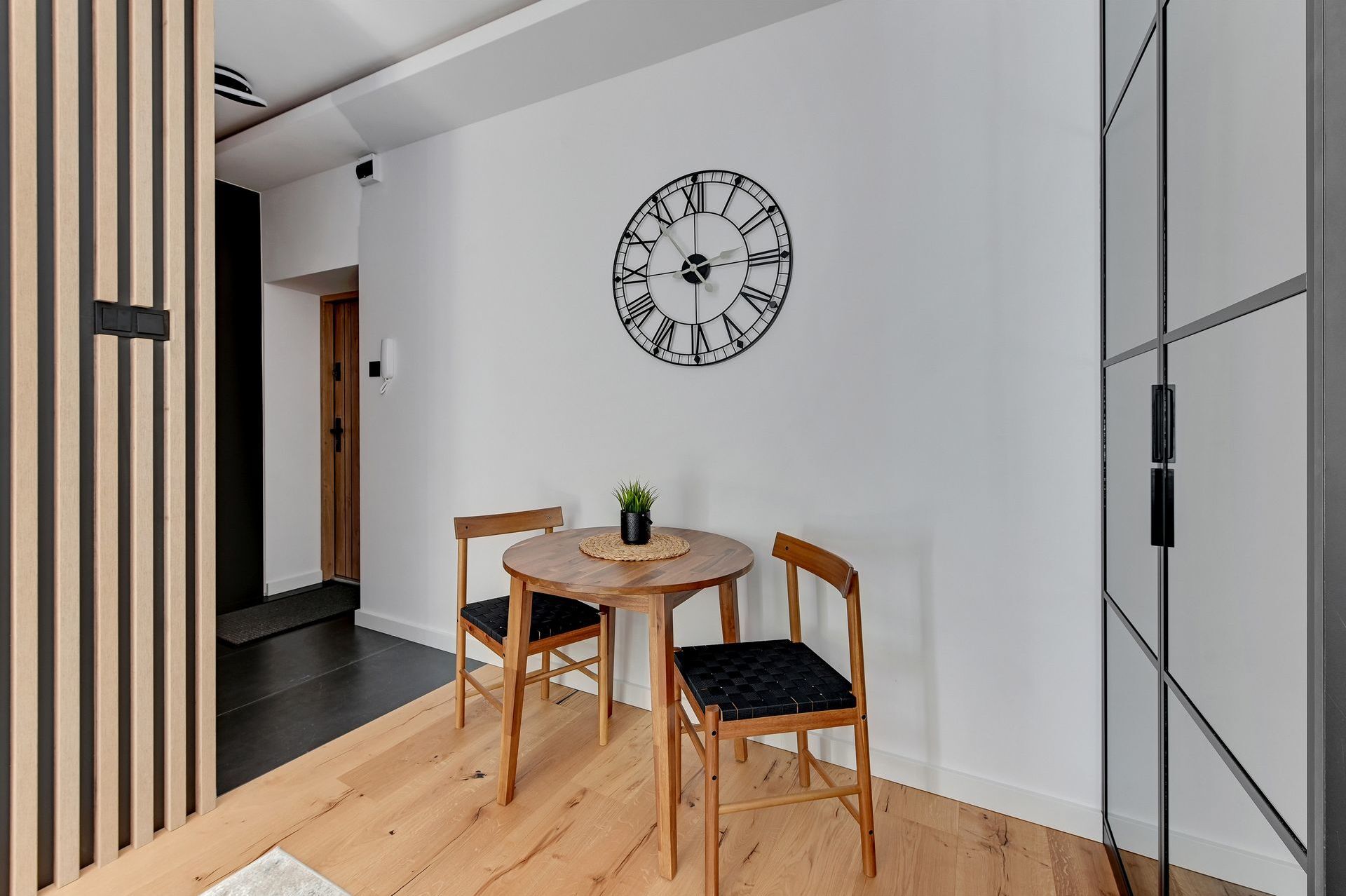 Grand Apartments